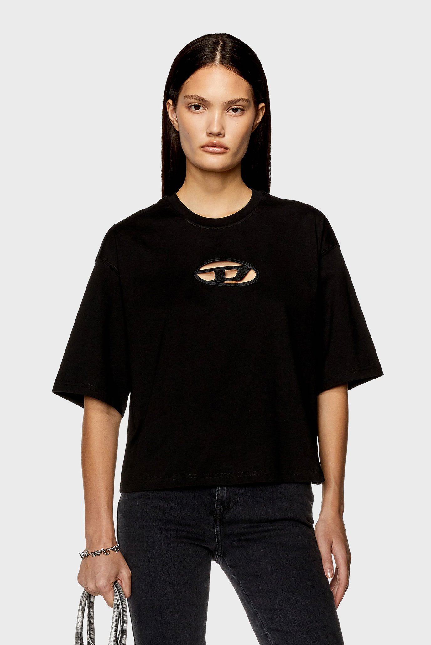 Женская черная футболка T-ROWY-OD 1