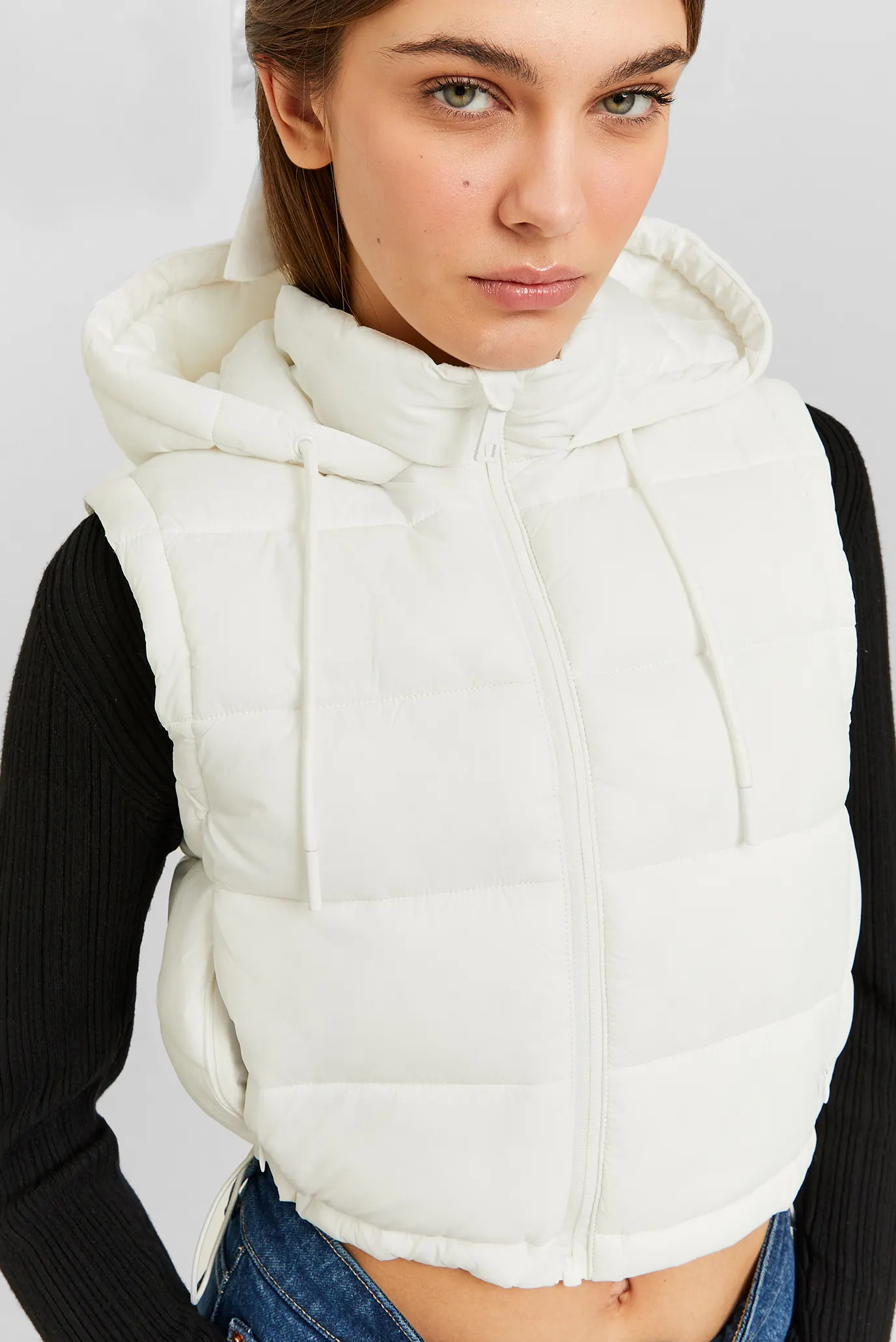 Жіночий білий жилет 3