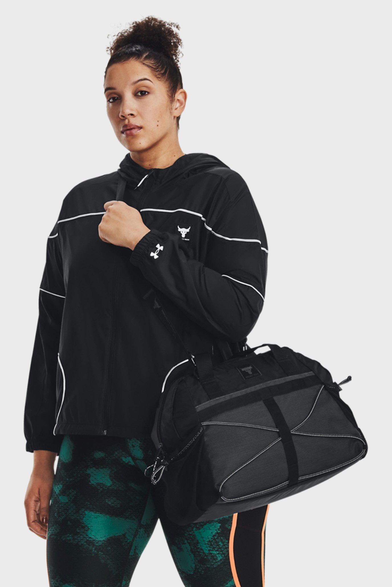 Женская черная спортивная сумка UA Project Rock Gym Bag SM 1