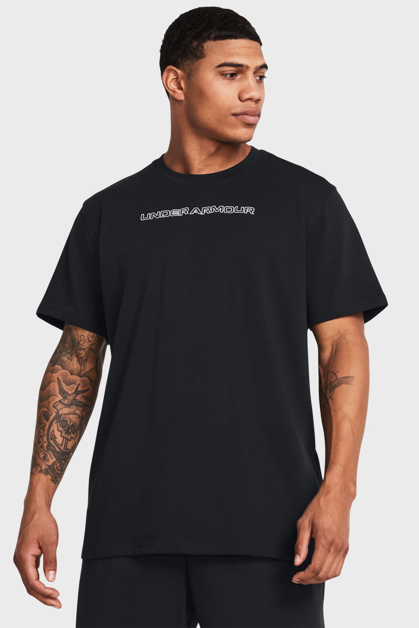 Мужская черная футболка UA HW LOGO OVERLAY EMB SS 1