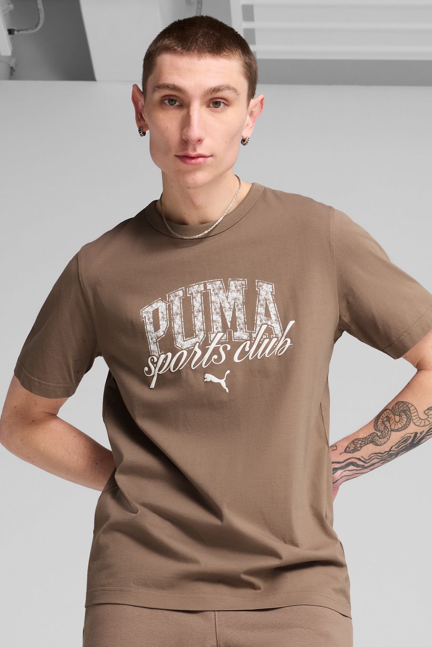 Чоловіча коричнева футболка PUMA Class Graphic Tee Men 1