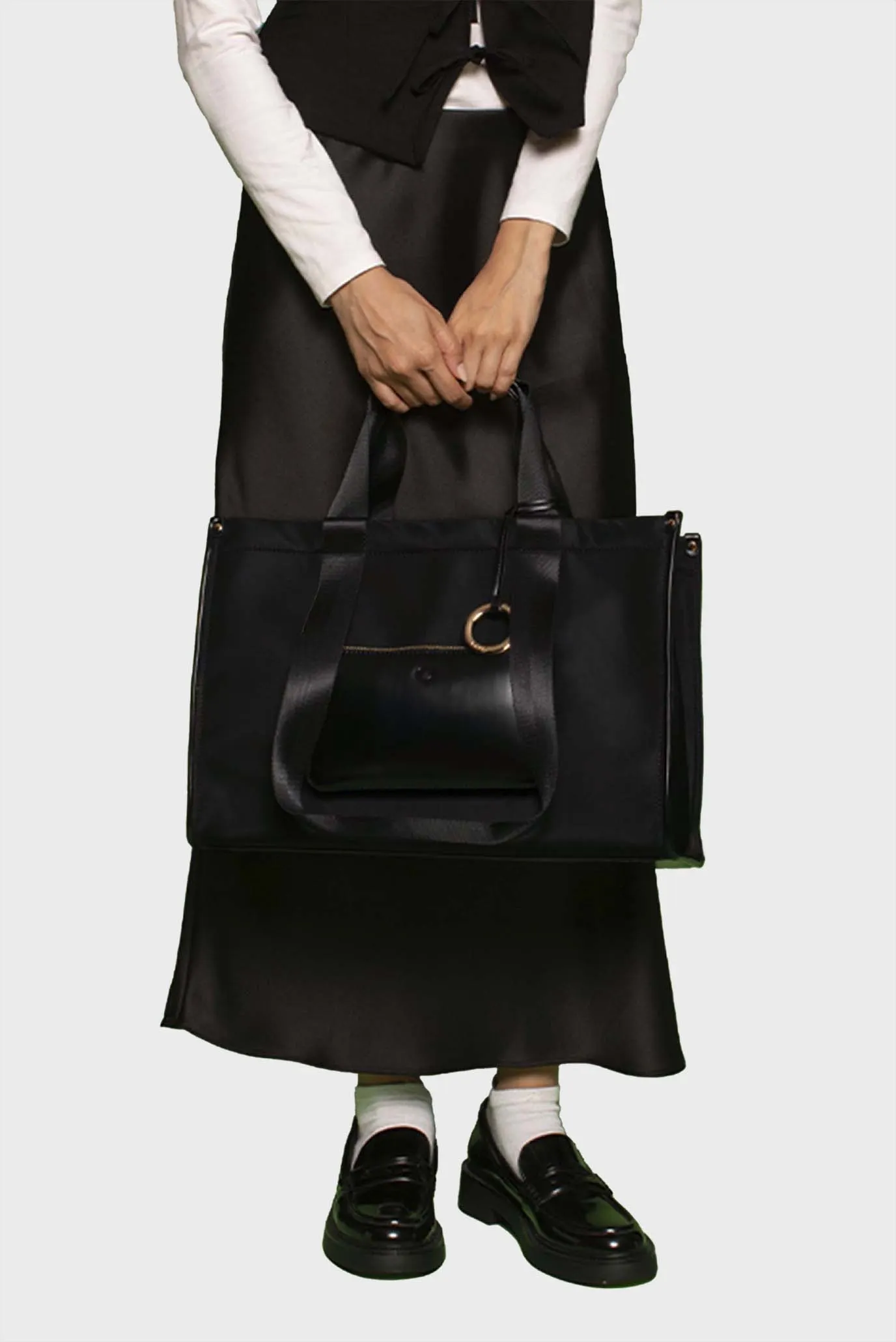 Жіноча чорна сумка Bon Ton 2