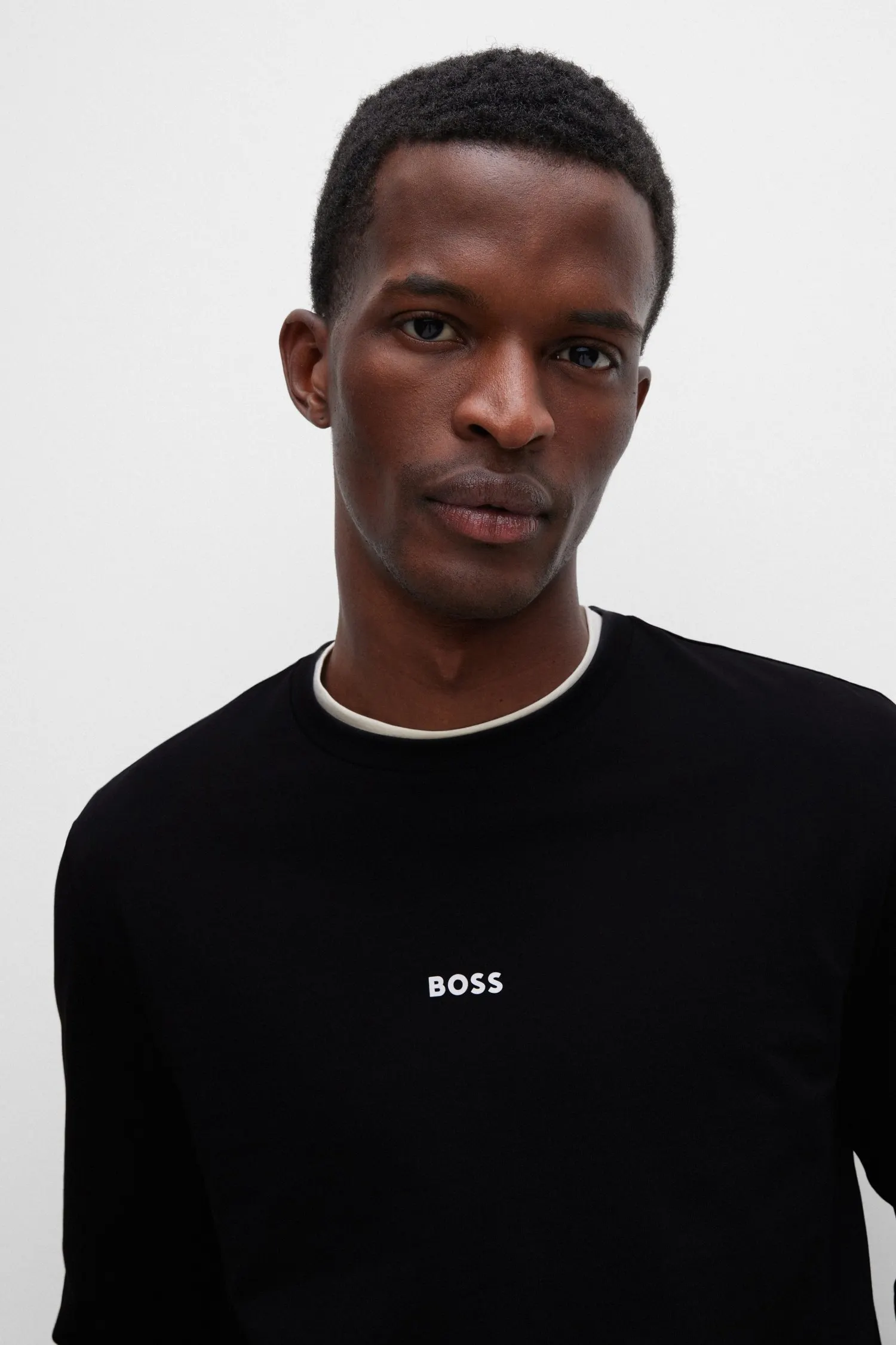 Чоловічий чорний лонгслів 2