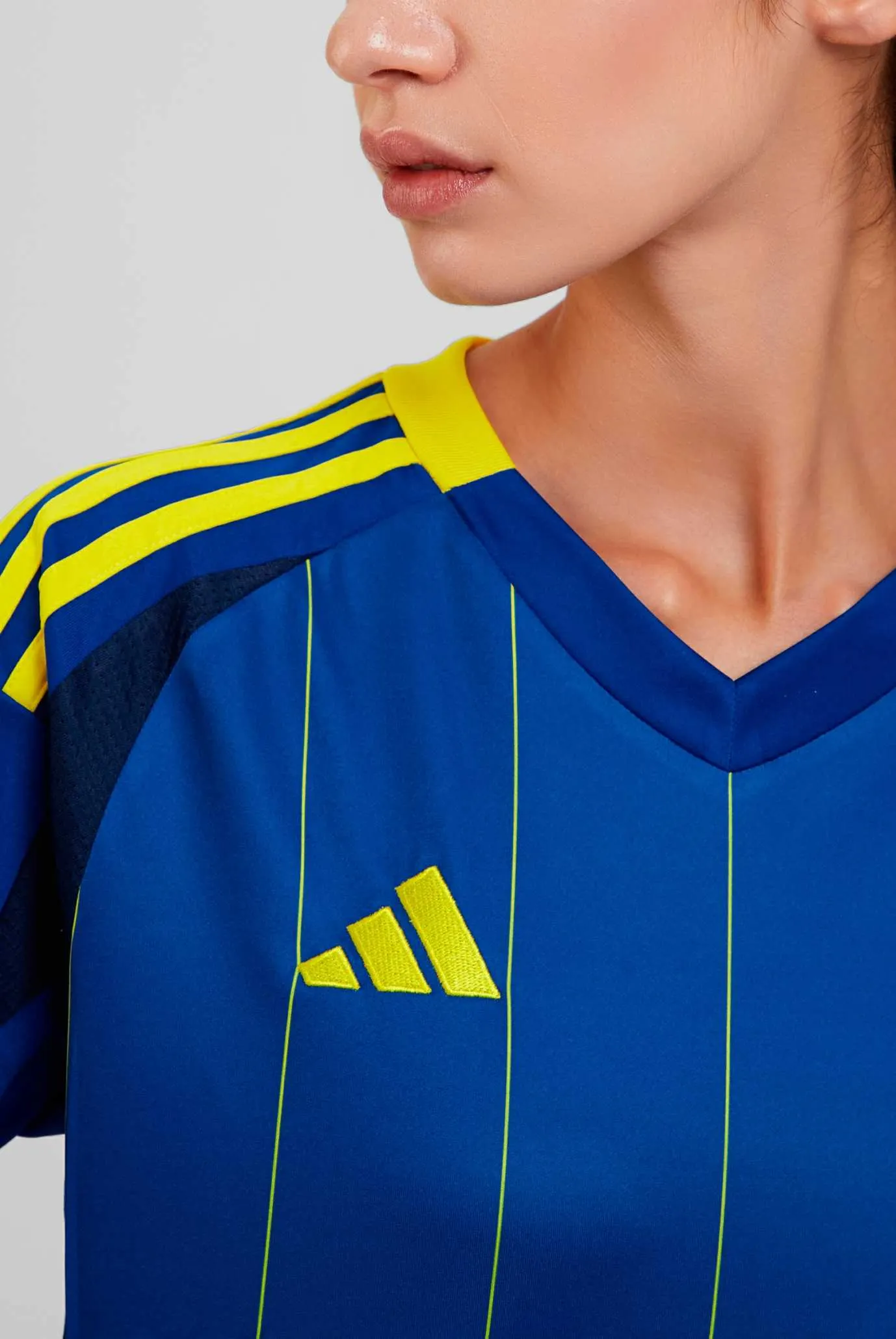 Жіноча синя футболка у смужку Ukraine 24 4