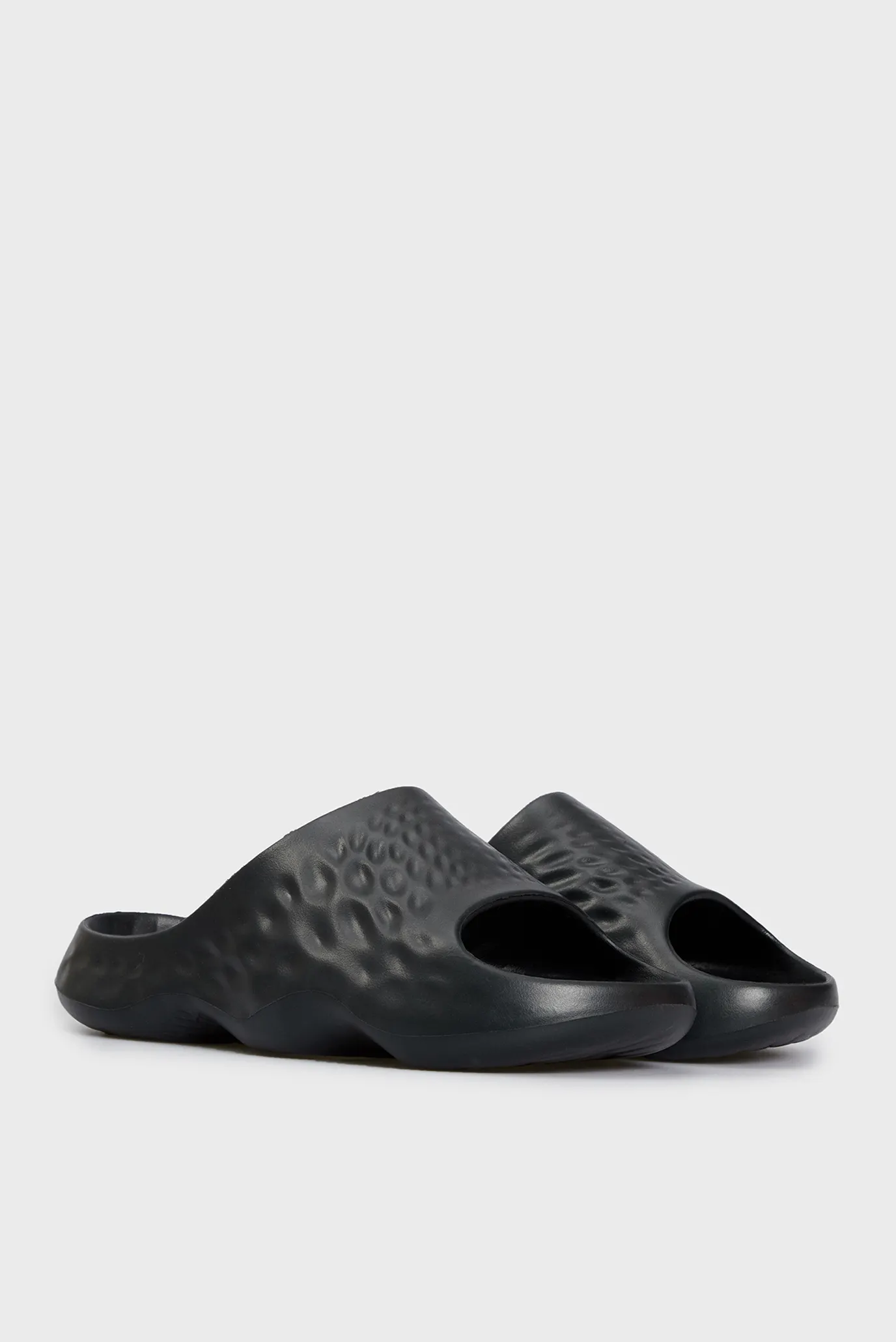 Чорні слайдери FF MRSHN 3