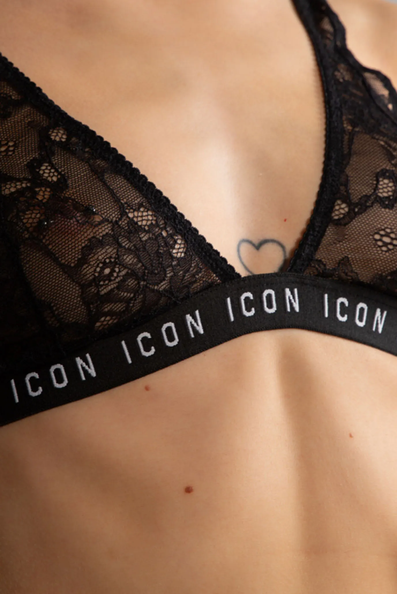 Женский черный бюстгальтер 3