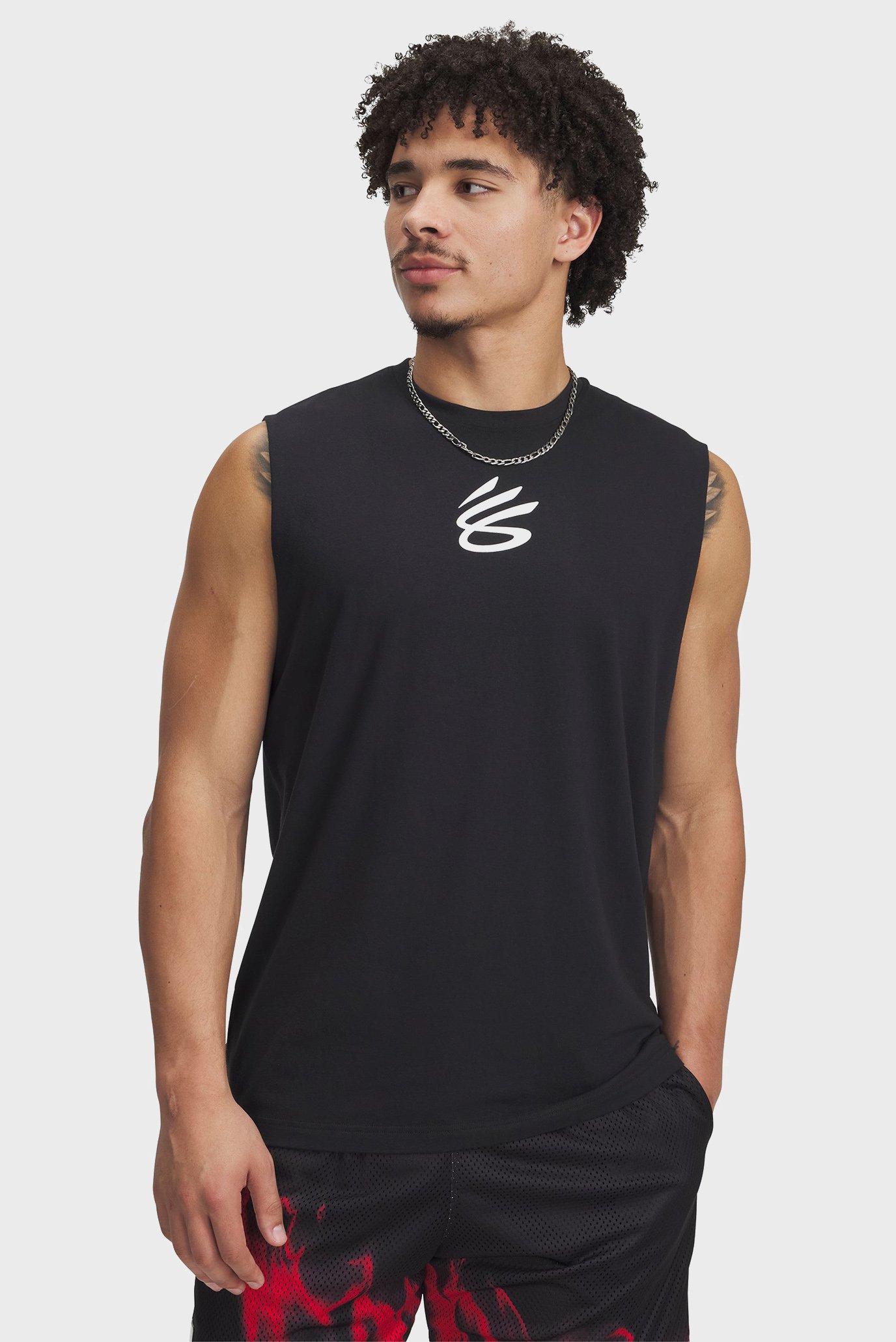 Мужская черная майка Curry SLVS Tee Черный S Under Armour 1390352-001 Мужская черная майка Curry SLVS Tee Черный S Under Armour 1390352-001