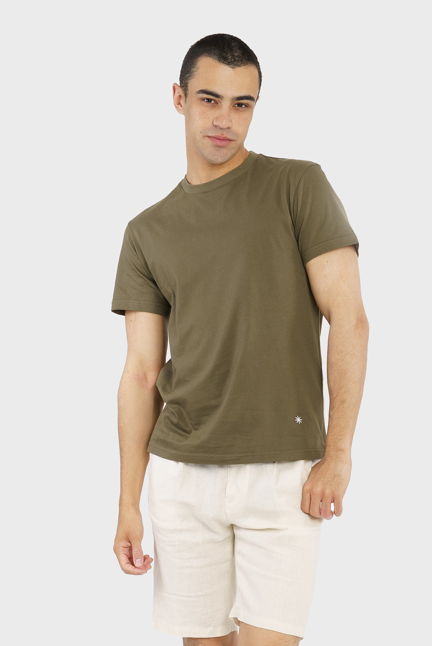 Чоловіча оливкова футболка 1