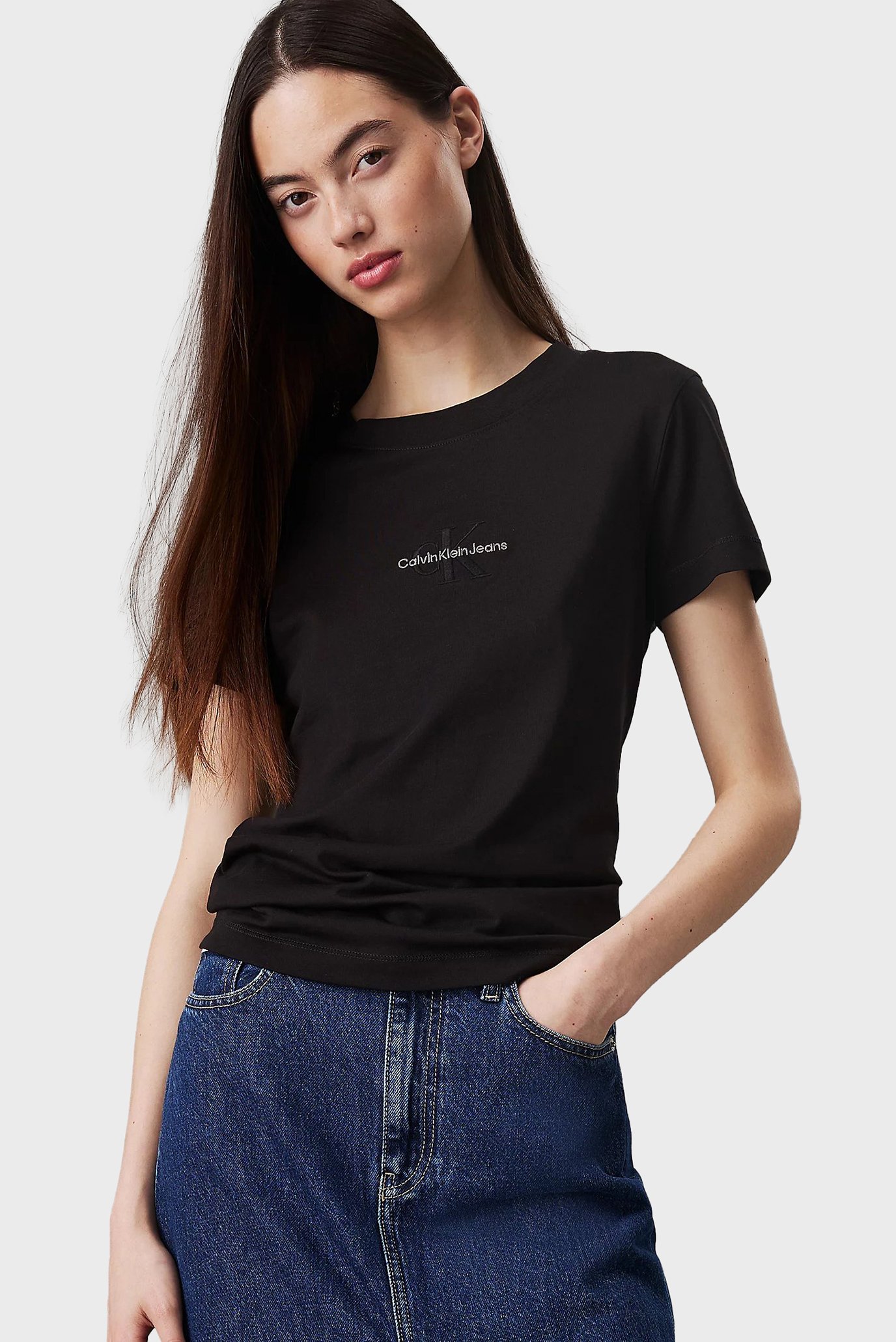 Женская черная футболка MONOLOGO SLIM TEE 1