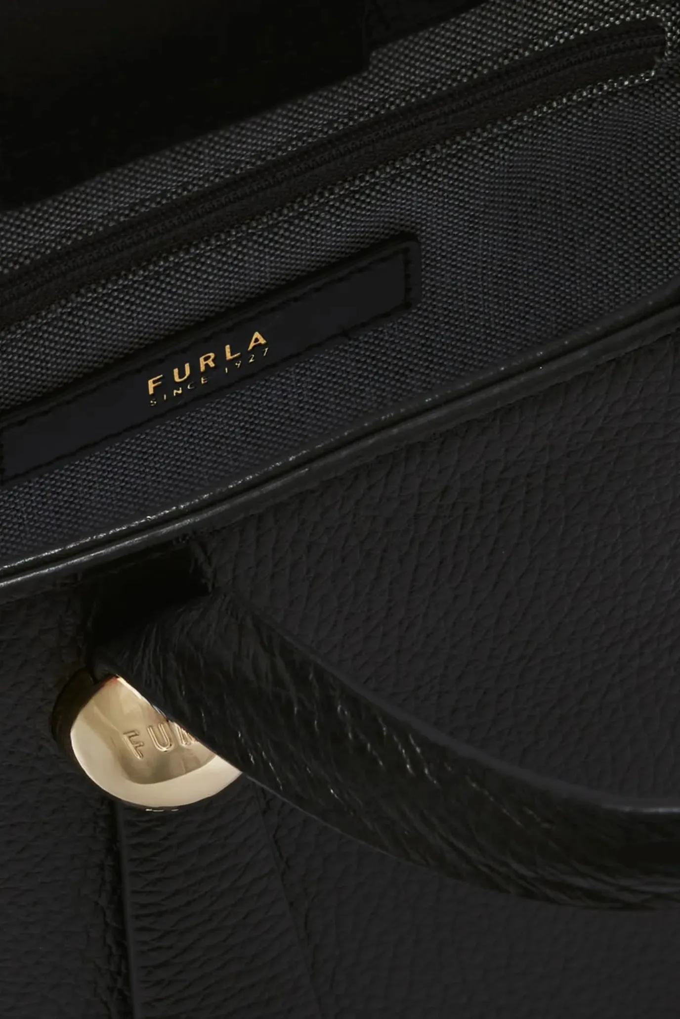 Женская черная кожаная сумка 4