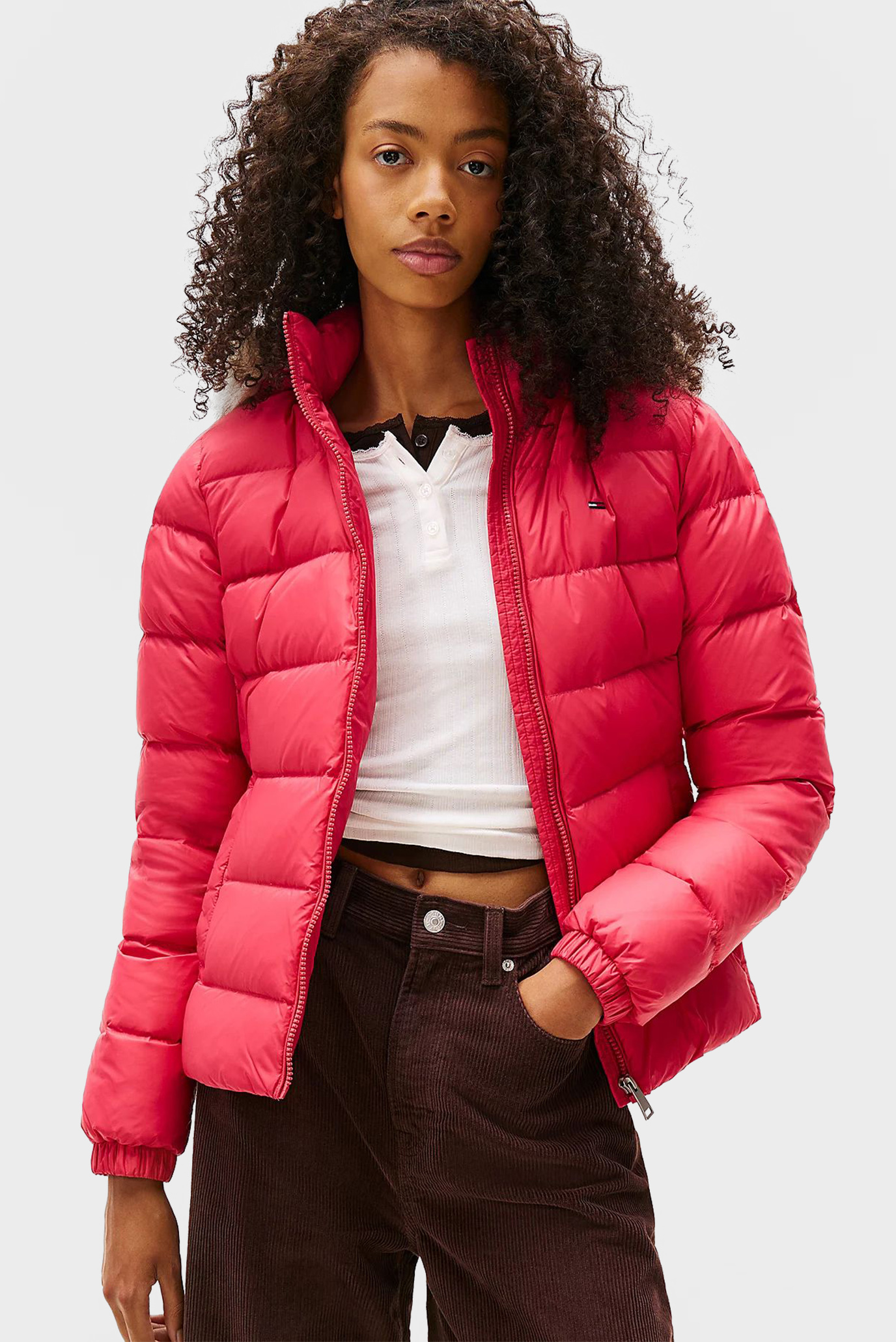 Женский красный пуховик BASIC HOODED DOWN JACKET Красный S Tommy Jeans DW0DW18312 Женский красный пуховик BASIC HOODED DOWN JACKET Красный S Tommy Jeans DW0DW18312