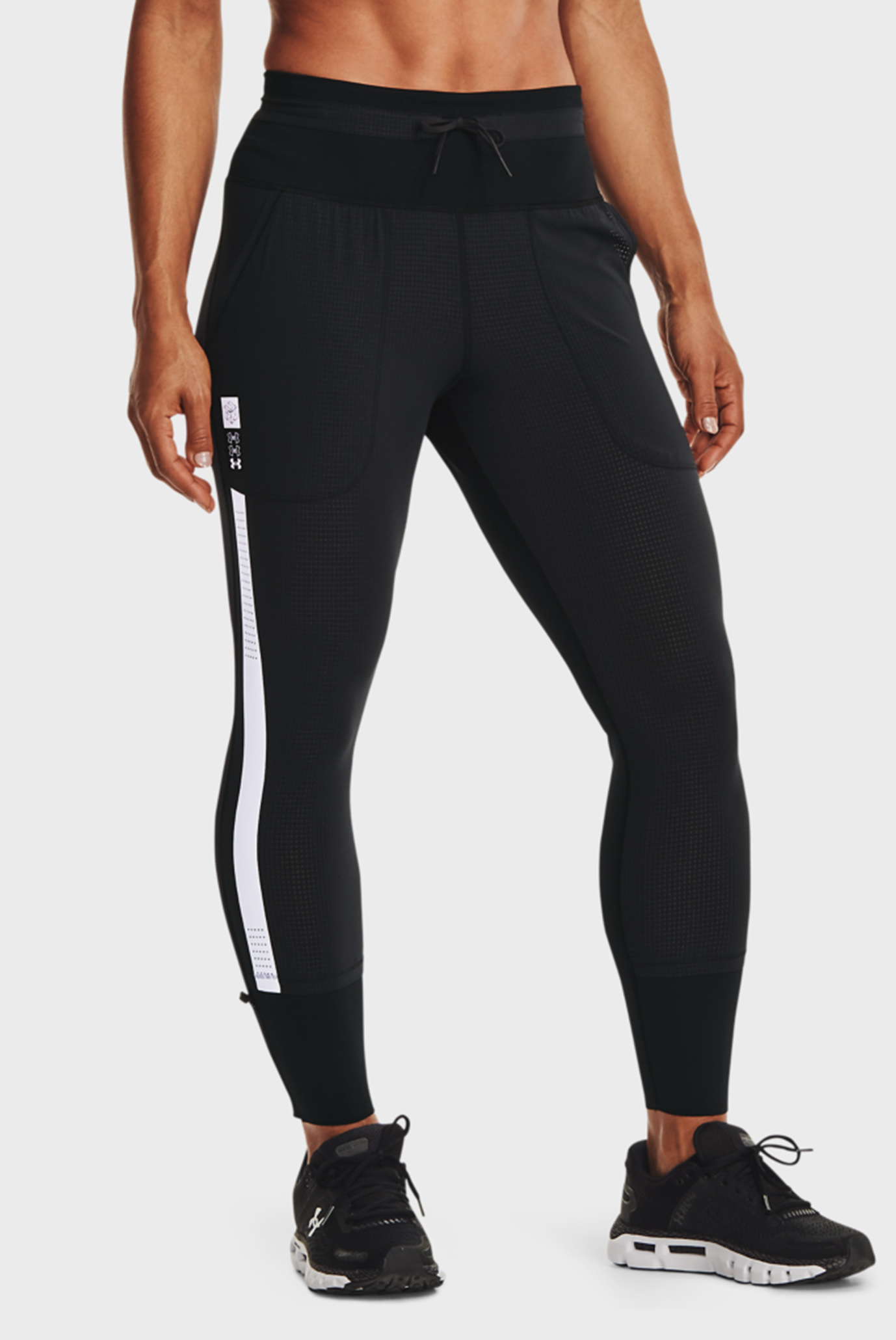 Женские черные спортивные брюки UA Run Anywhere Pant 1