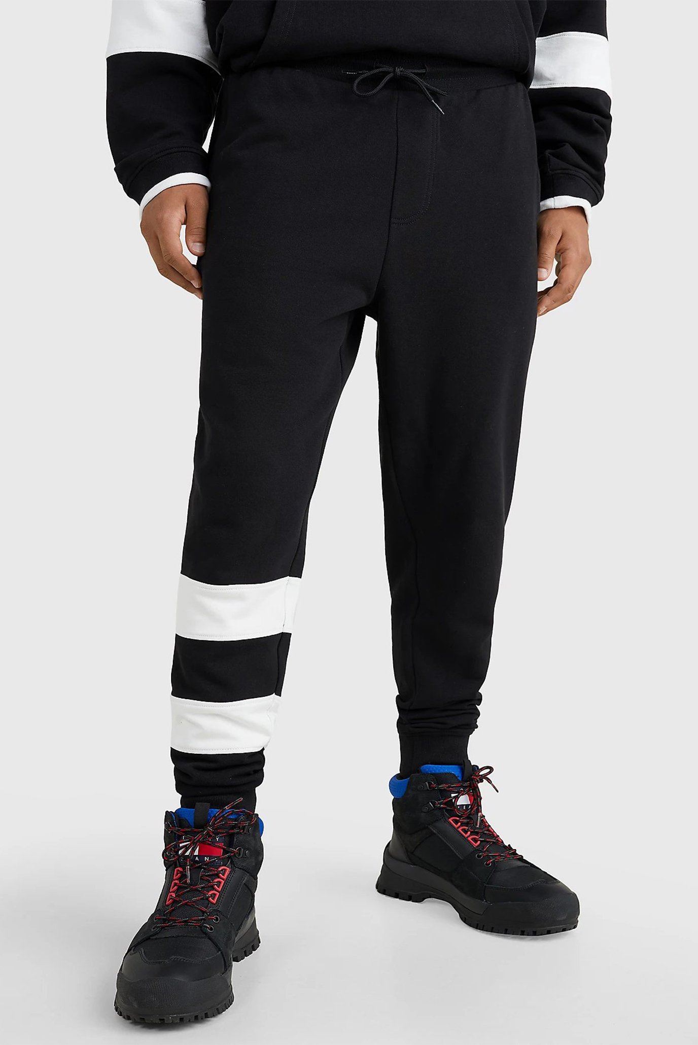 Чоловічі чорні спортивні штани TJM REG COLLEGE 85 1
