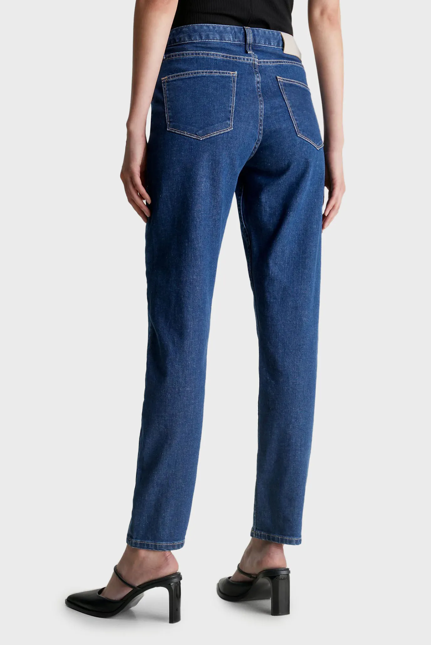 Женские синие джинсы MID RISE SLIM - MID BLUE 3