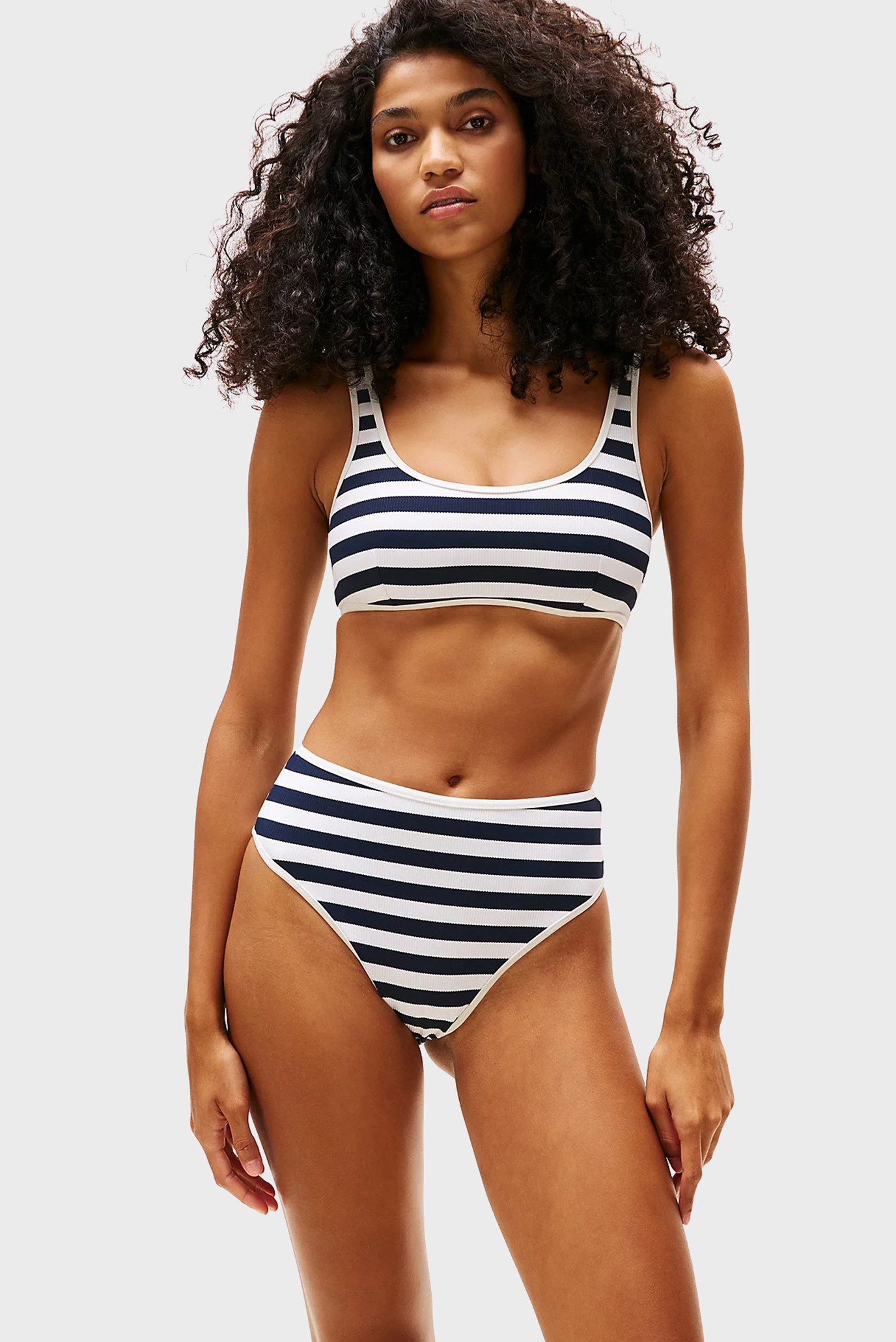 Женские трусики от купальника в полоску HIGH WAIST BIKINI Разноцветный S Tommy Hilfiger UW0UW05831 Женские трусики от купальника в полоску HIGH WAIST BIKINI Разноцветный S Tommy Hilfiger UW0UW05831