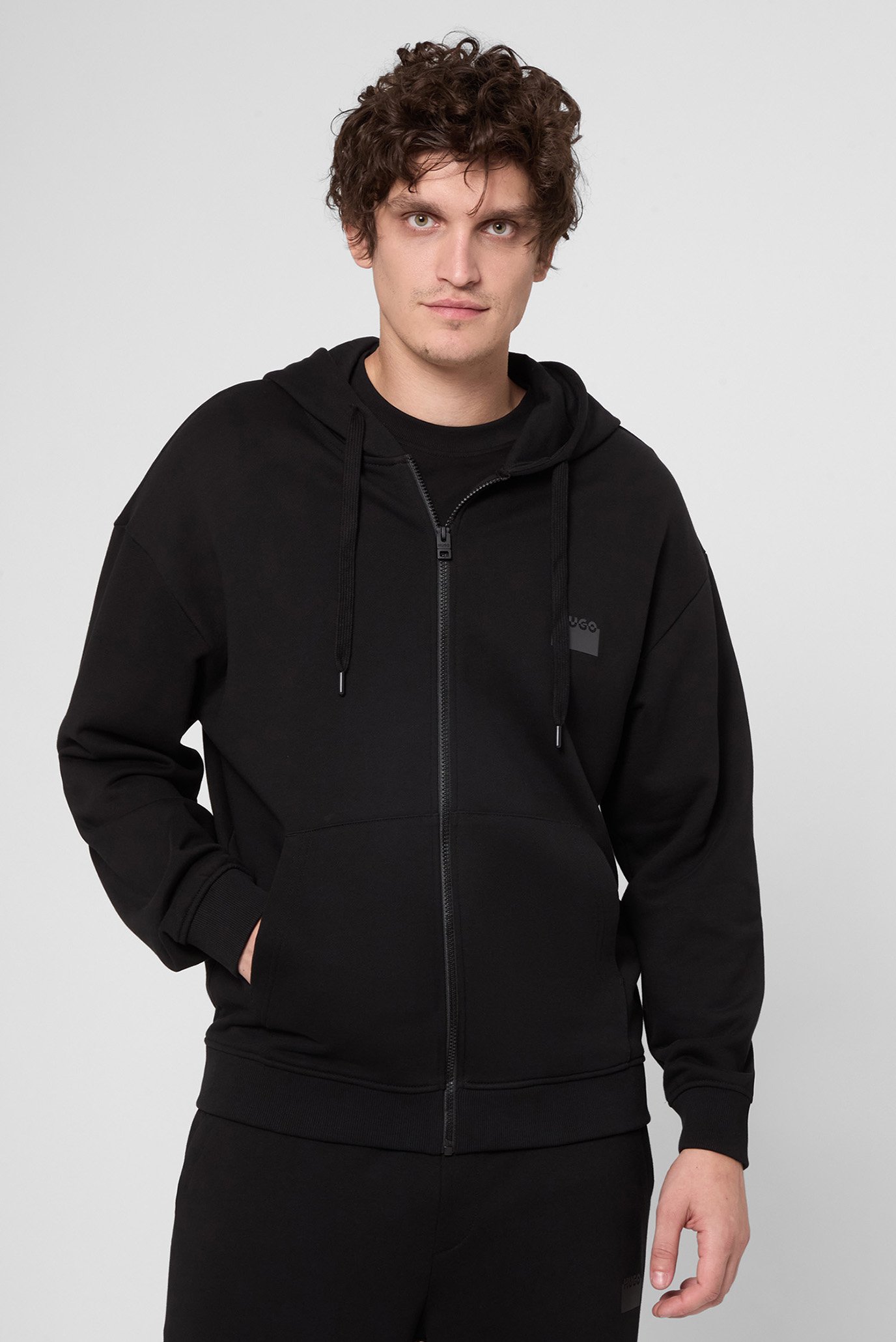 Мужское черное худи Черный XXL HUGO 50546874;001 Мужское черное худи Черный XXL HUGO 50546874;001