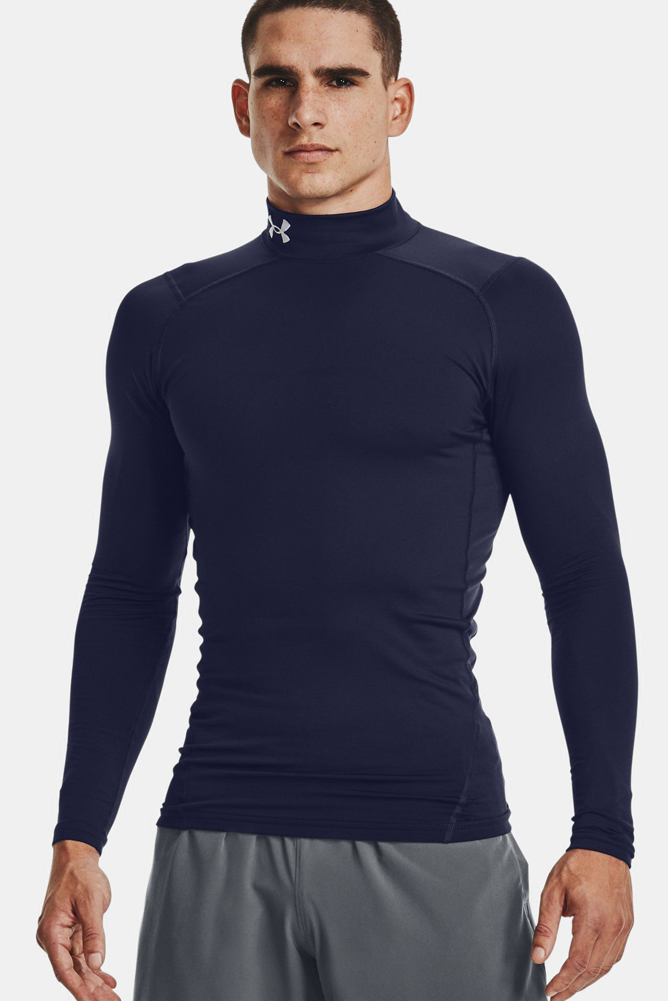 Мужской темно-синий термореглан UA CG Armour Comp Mock Синий S Under Armour 1366072-410 Мужской темно-синий термореглан UA CG Armour Comp Mock Синий S Under Armour 1366072-410