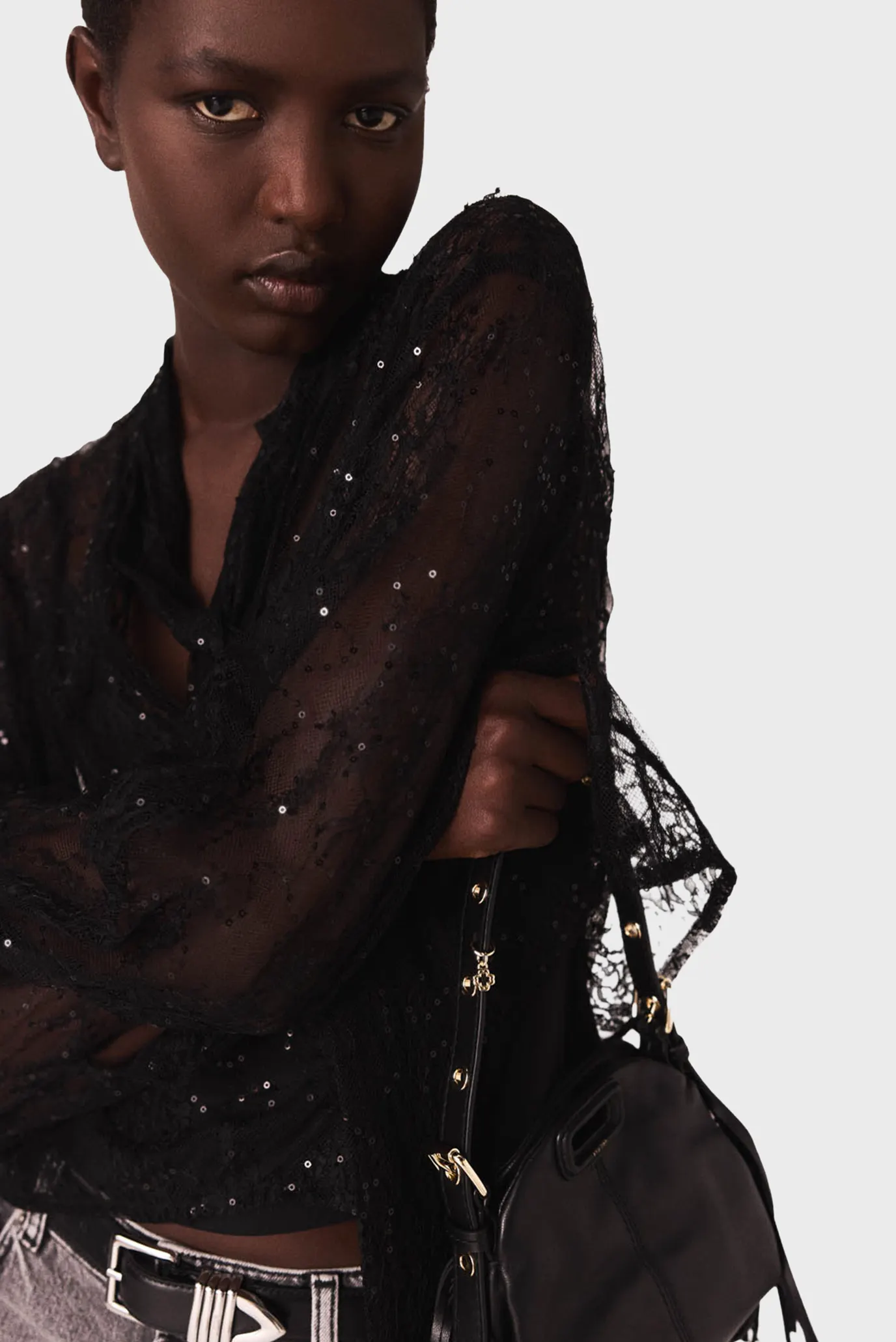 Жіноча чорна блуза 2