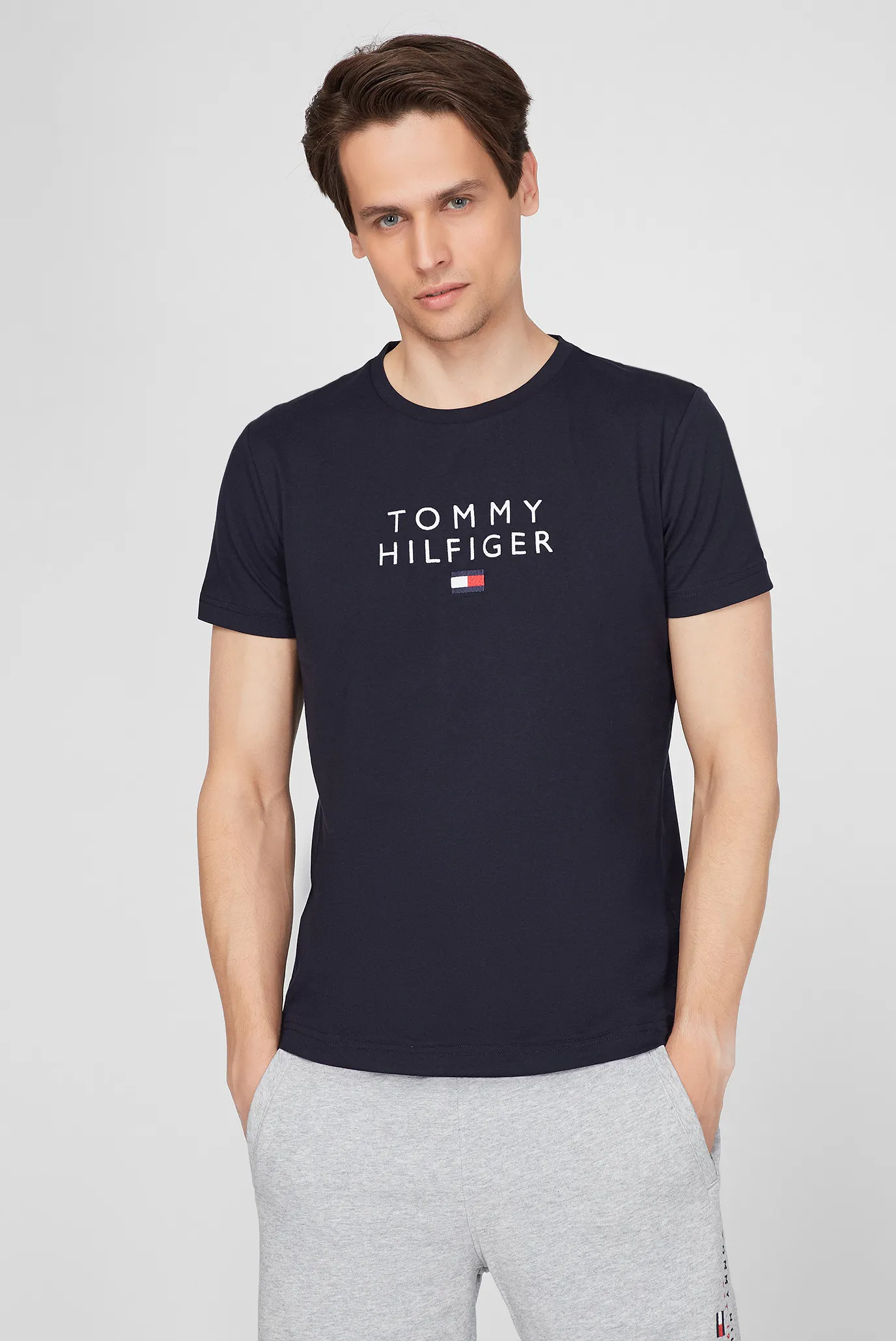 Buy Tommy Hilfiger blue Logo Crew Neck T-Shirt for Men in Doha, other  cities - MW0MW17663