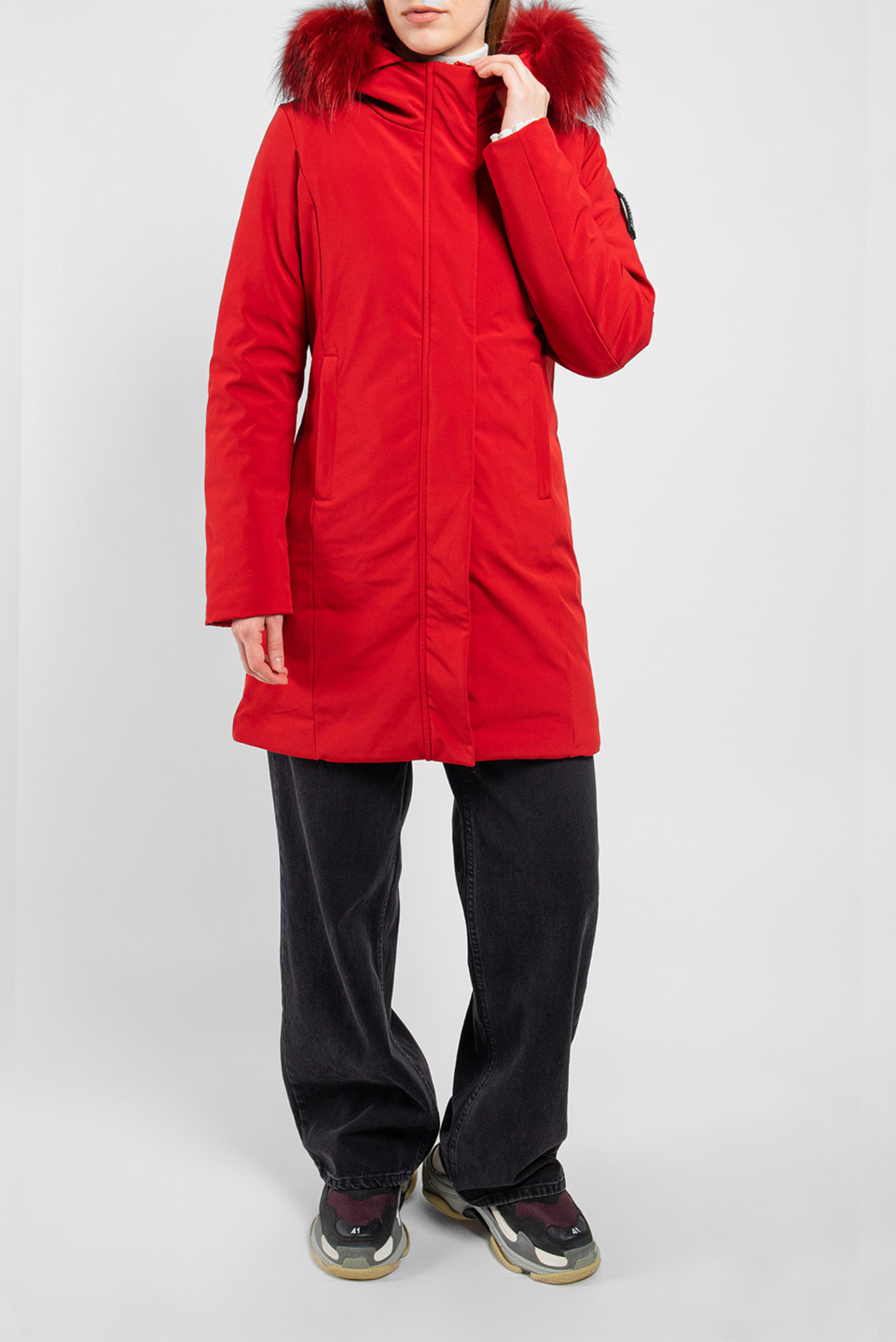 Жіноча червона куртка 1