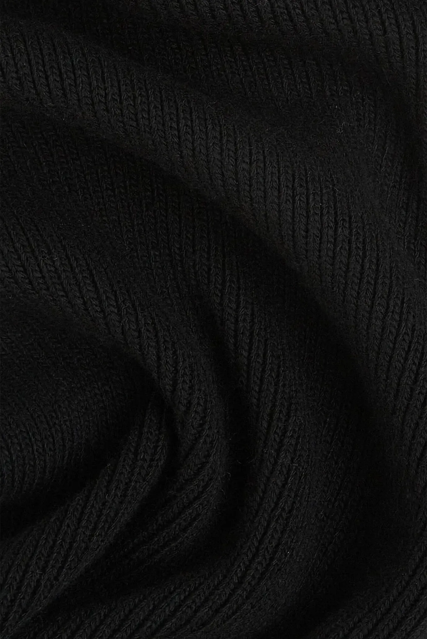 Женский черный шарф ESSENTIAL LOGO 4