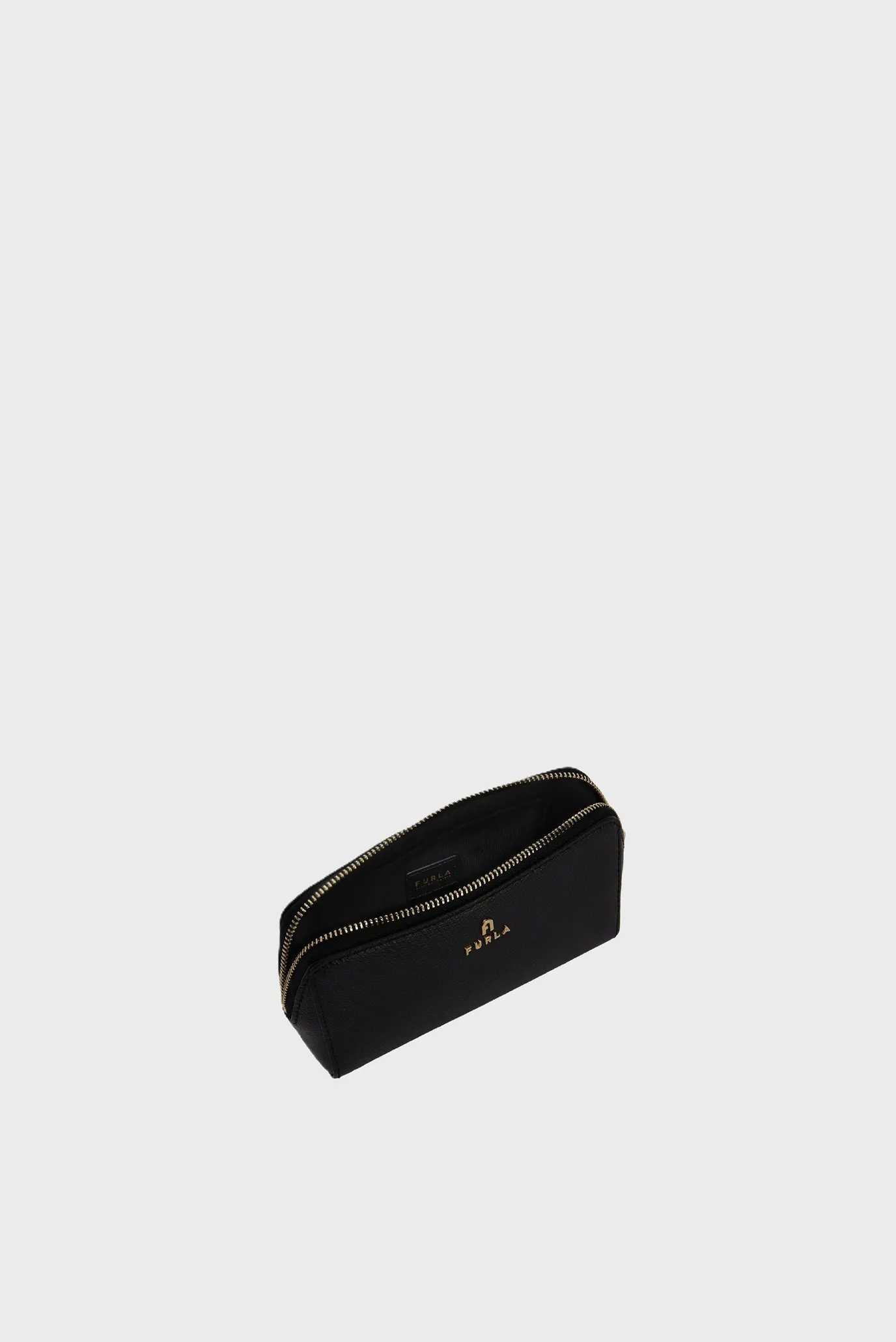 Женская черная косметичка 4