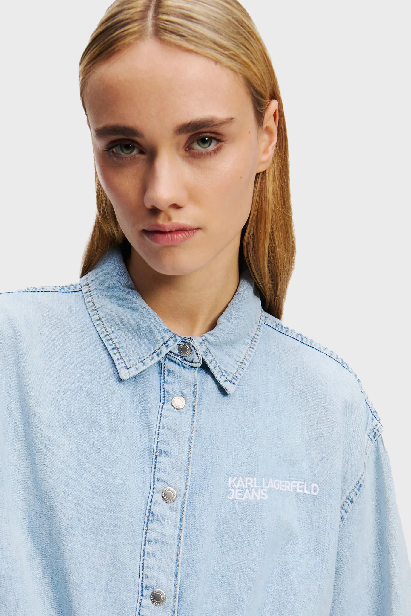 Женская голубая джинсова рубашка klj denim wrap shirt 4