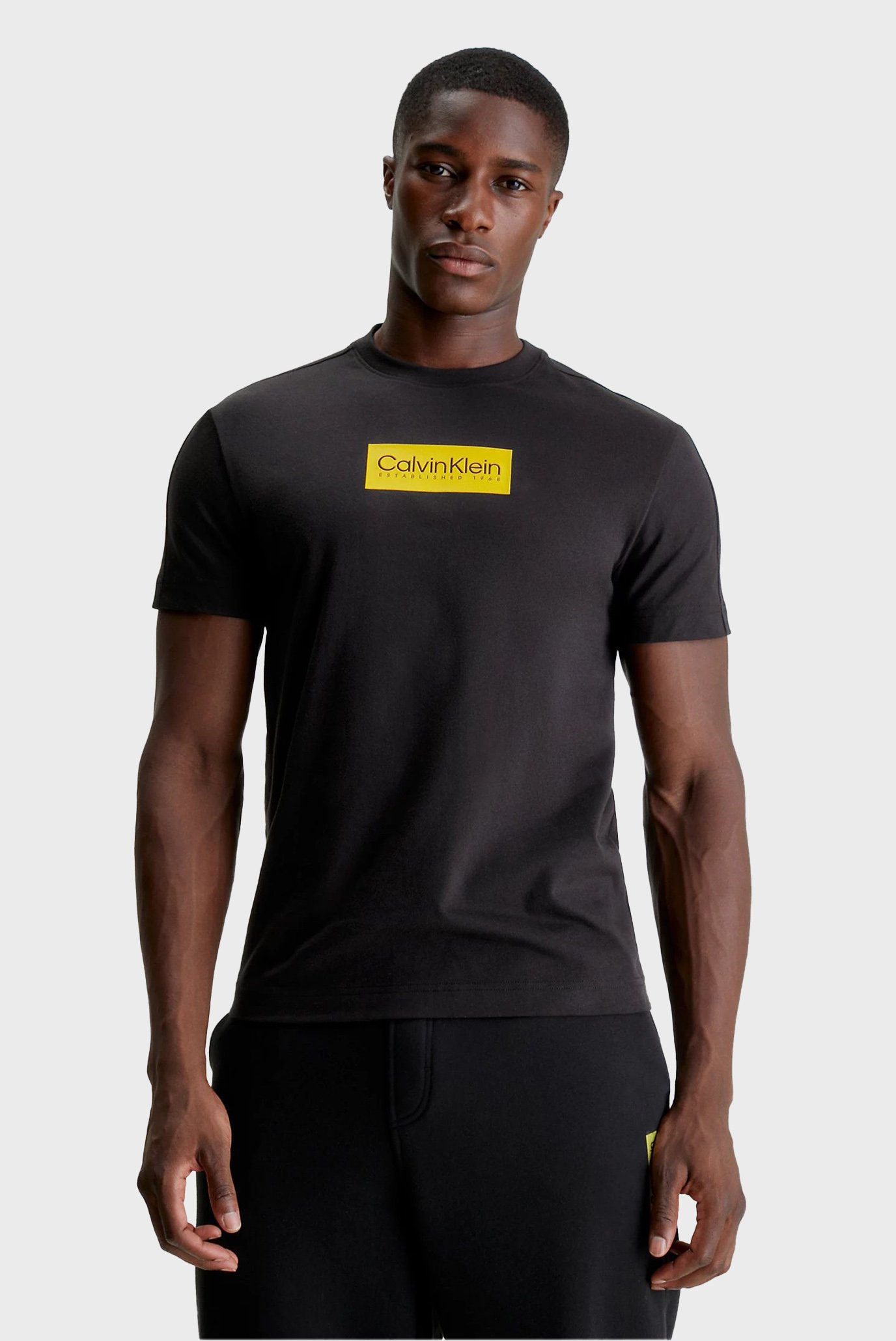 Мужская черная футболка RAISED RUBBER LOGO 1