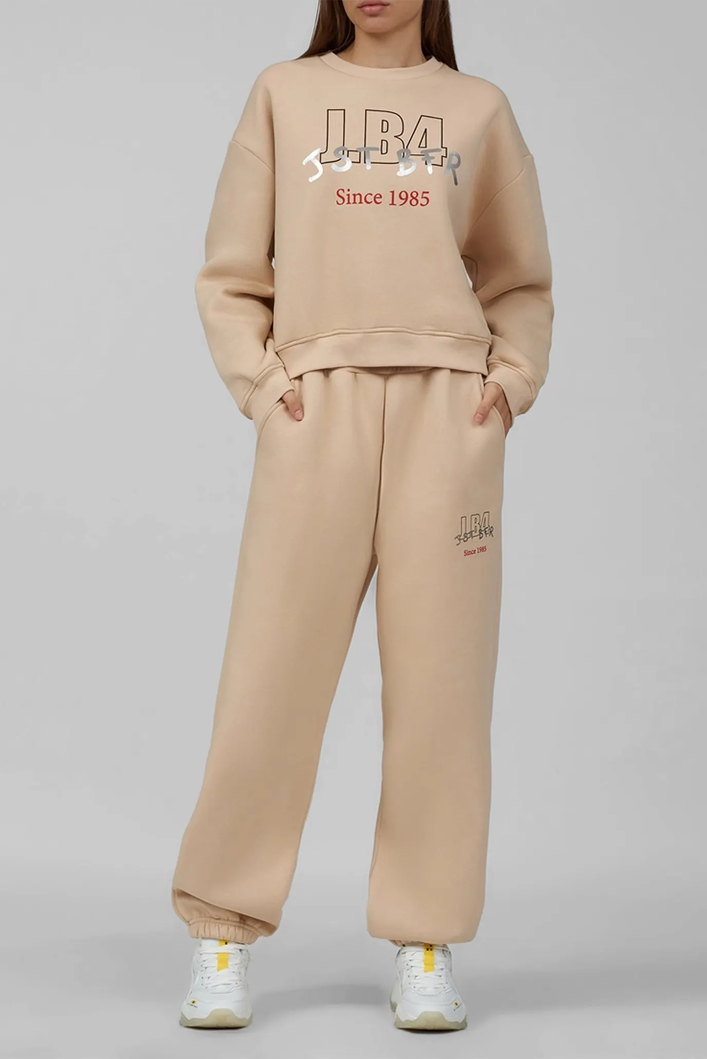 Жіночий бежевий спортивний костюм (світшот, штани) 6