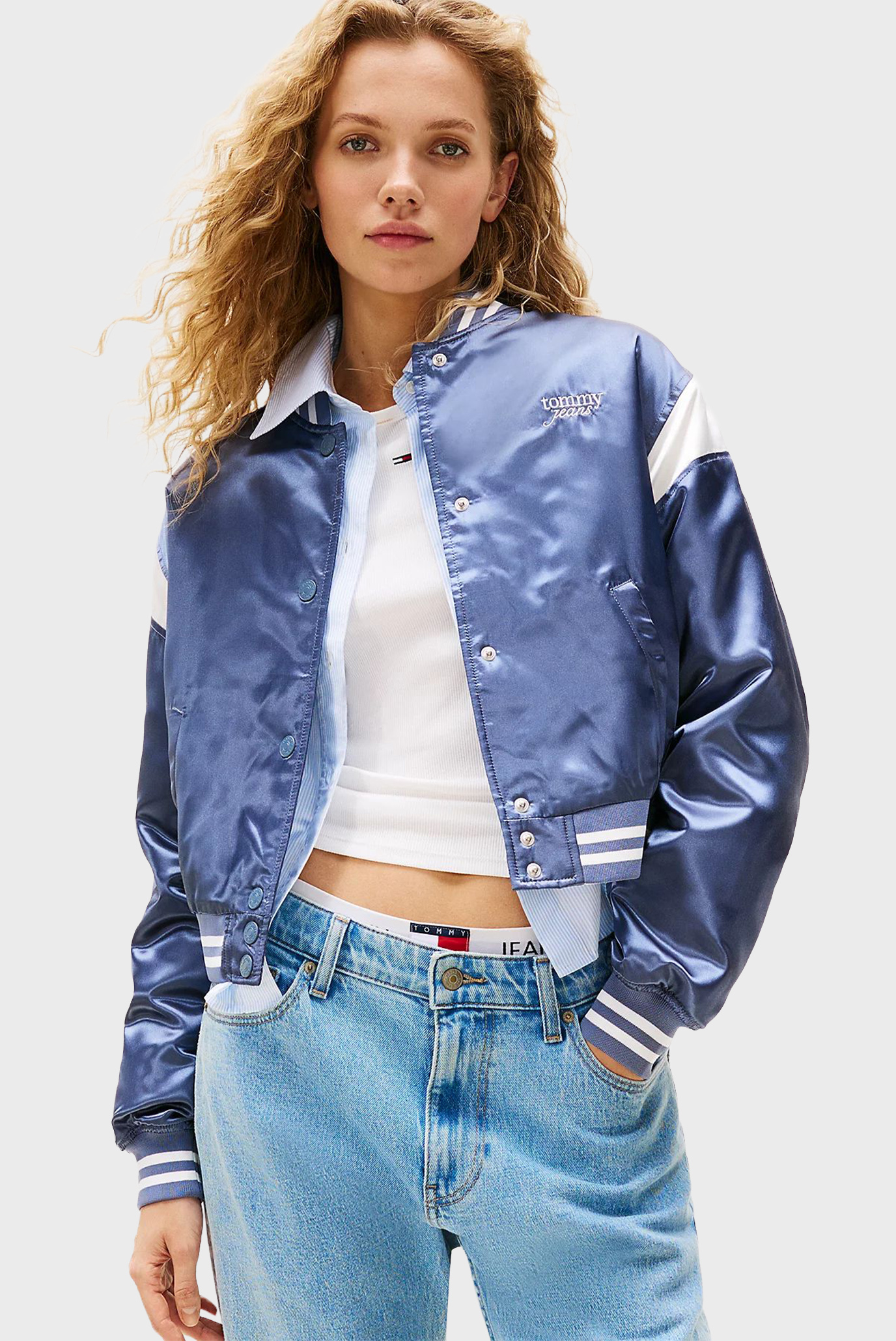 Женский темно-синий бомбер TJW SCRIPT VARSITY JACKET Синий S Tommy Jeans DW0DW20960 Женский темно-синий бомбер TJW SCRIPT VARSITY JACKET Синий S Tommy Jeans DW0DW20960