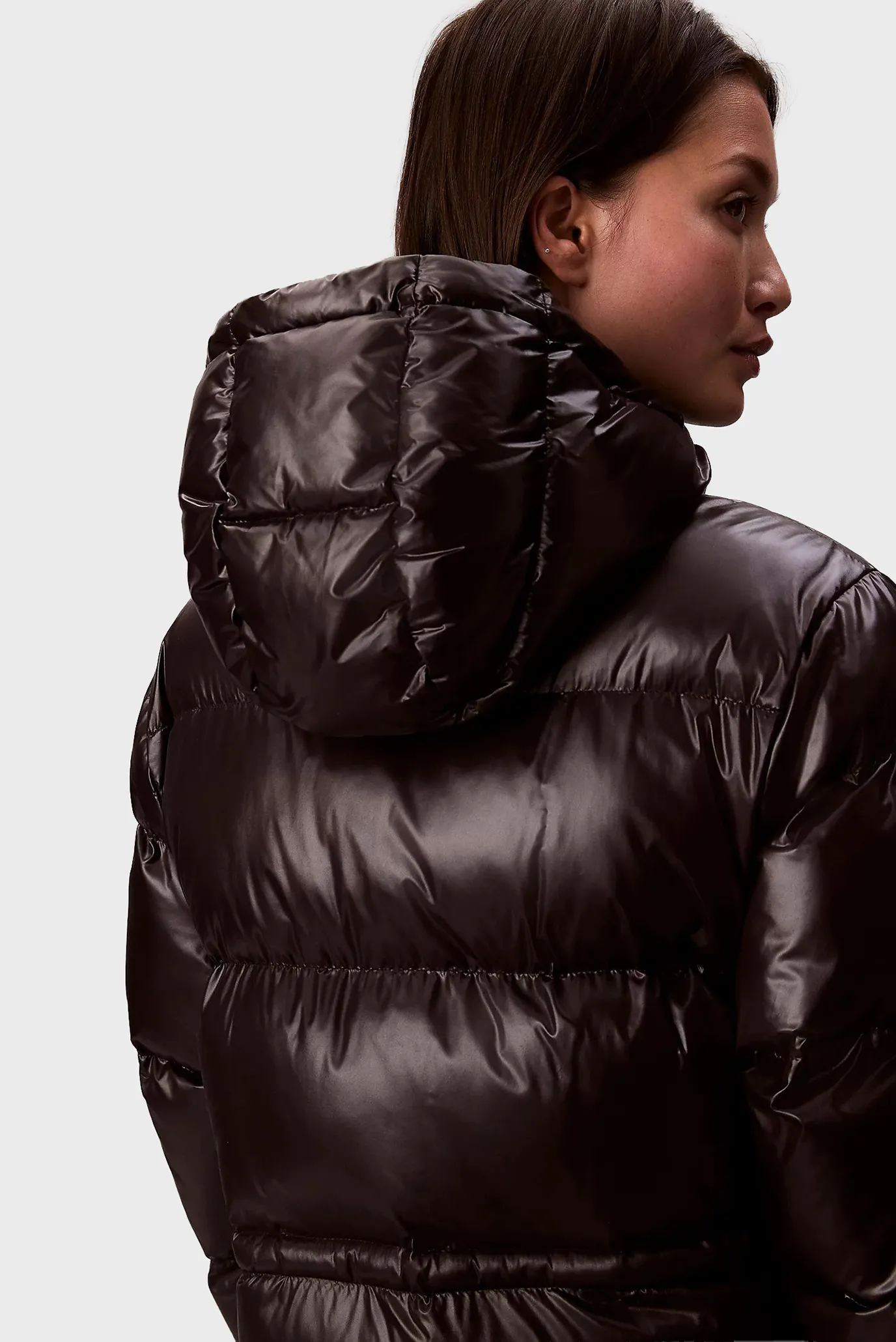 Жіночий чорний пуховик SHINE 5