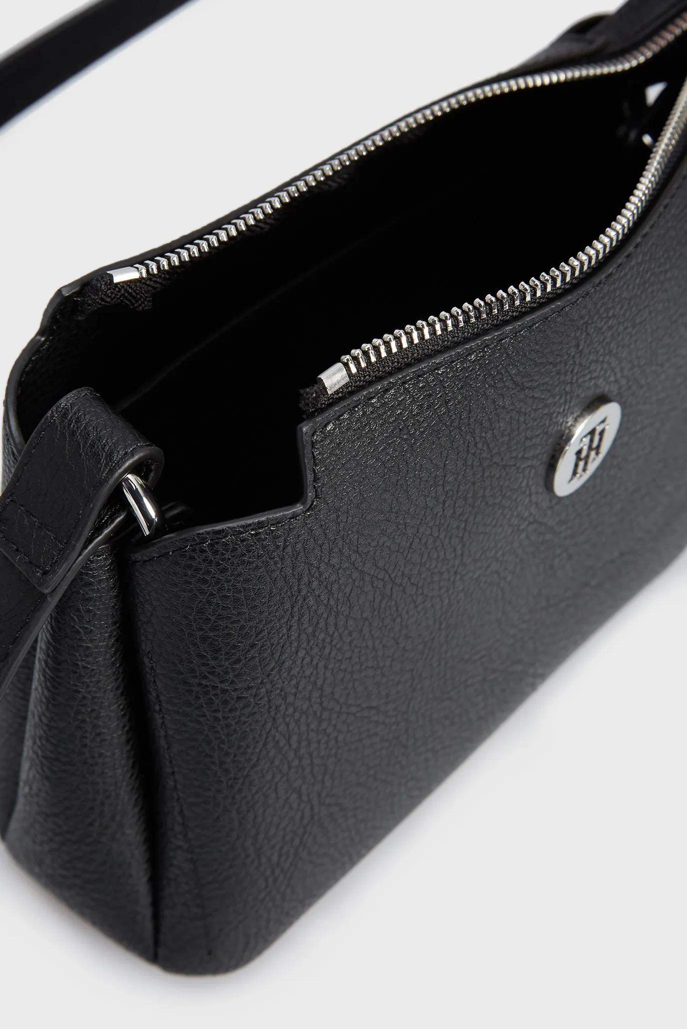 Женская черная сумка через плечо TH CORE CROSSOVER Tommy Hilfiger