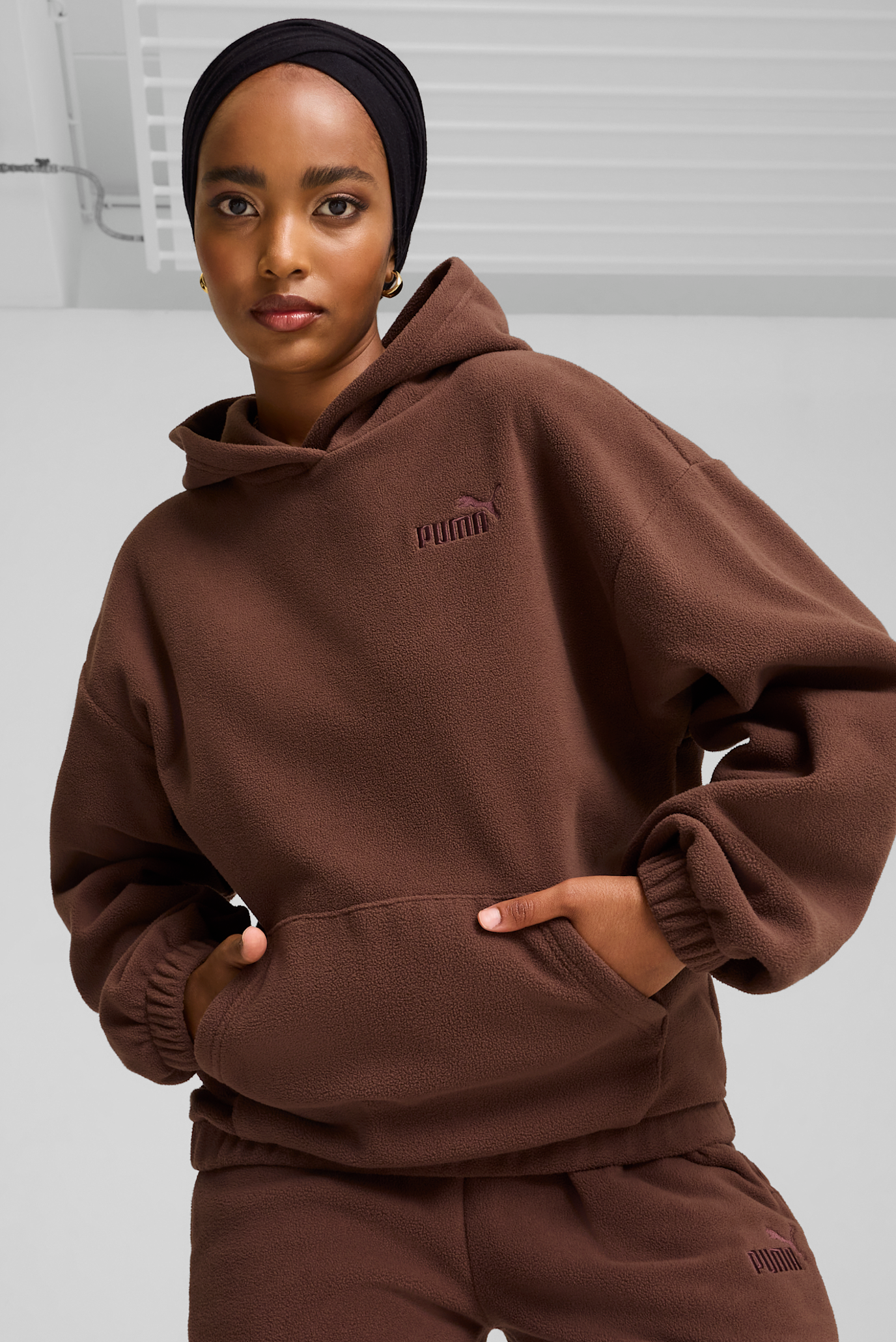 Женское коричневое худи  ESS ELEVATED Hoodie Women 1