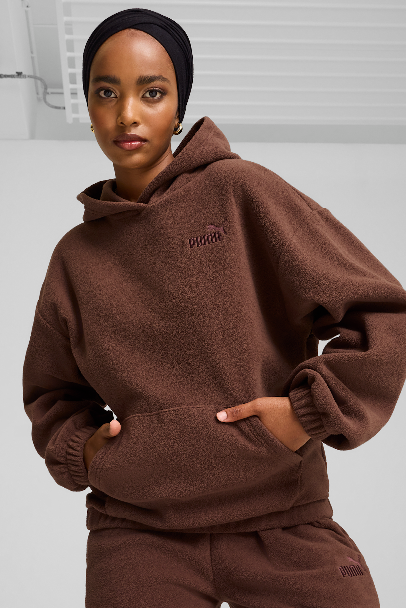 Жіноче коричневе худі ESS ELEVATED Hoodie Women 1