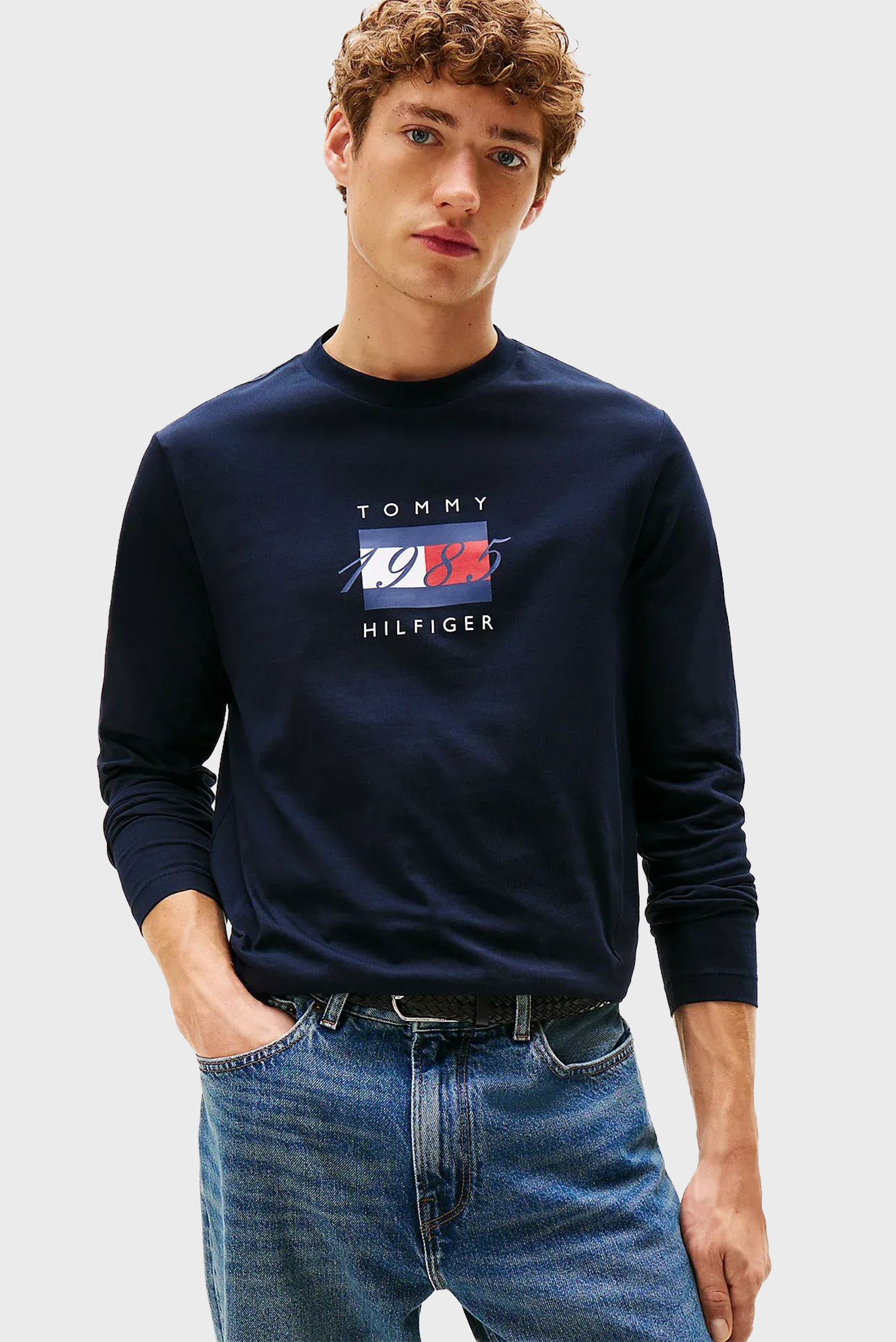 Мужской темно-синий лонгслив LINEAR FLAG Синий XXL Tommy Hilfiger MW0MW41497 Мужской темно-синий лонгслив LINEAR FLAG Синий XXL Tommy Hilfiger MW0MW41497