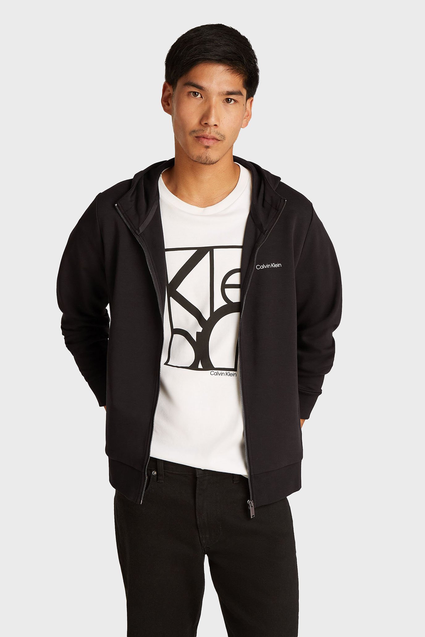 Мужское черное худи MICRO LOGO Черный L Calvin Klein K10K112752 Мужское черное худи MICRO LOGO Черный L Calvin Klein K10K112752