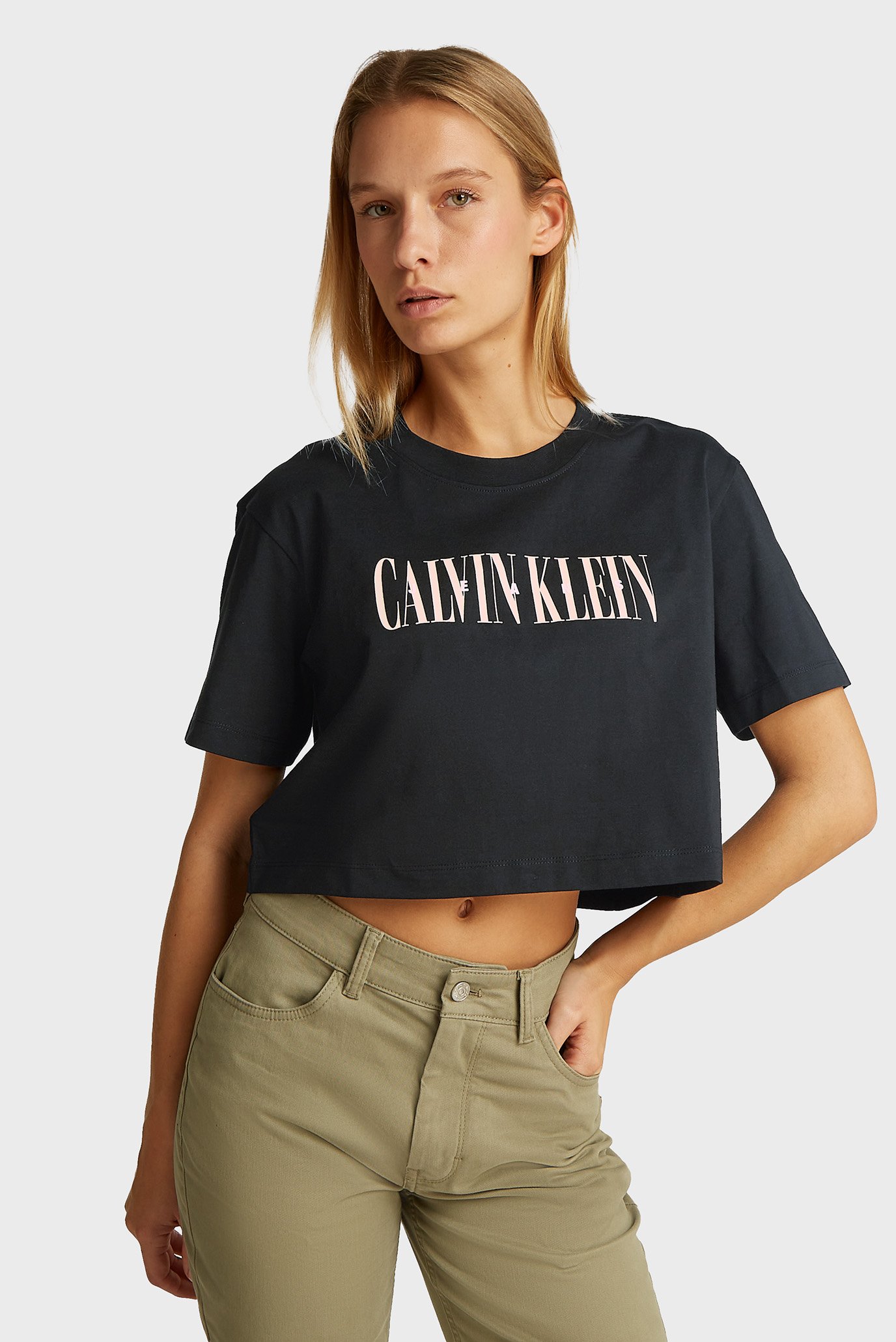 Женская черная футболка VARSITY Черный M Calvin Klein Jeans J20J225578 Женская черная футболка VARSITY Черный M Calvin Klein Jeans J20J225578