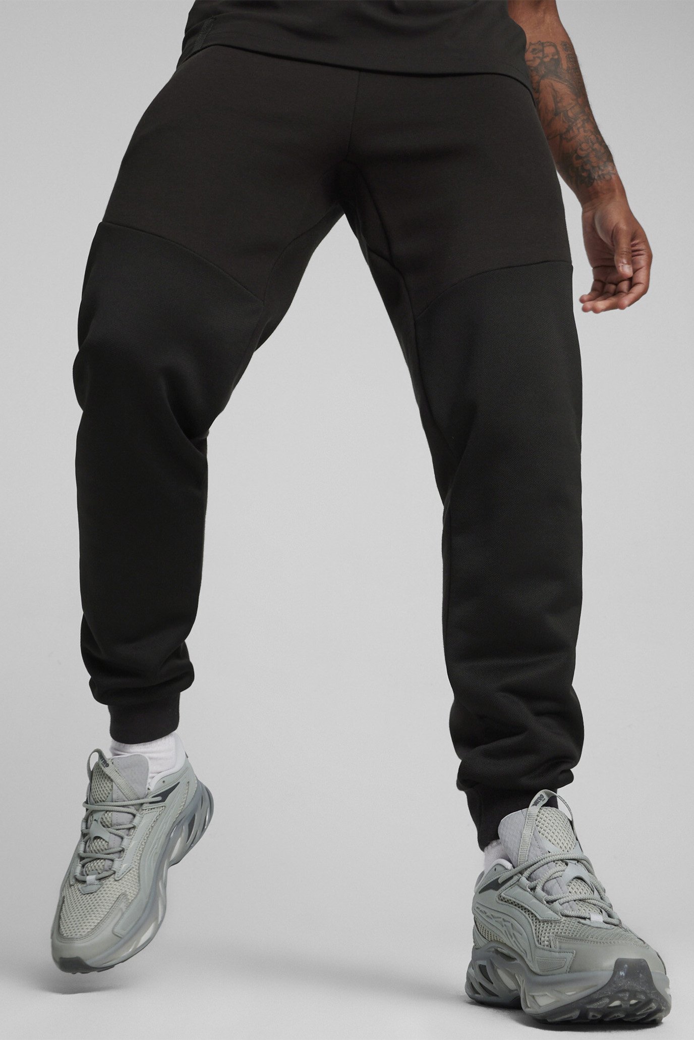 Чоловічі чорні спортивні штани PUMATECH Men's Sweatpants 1