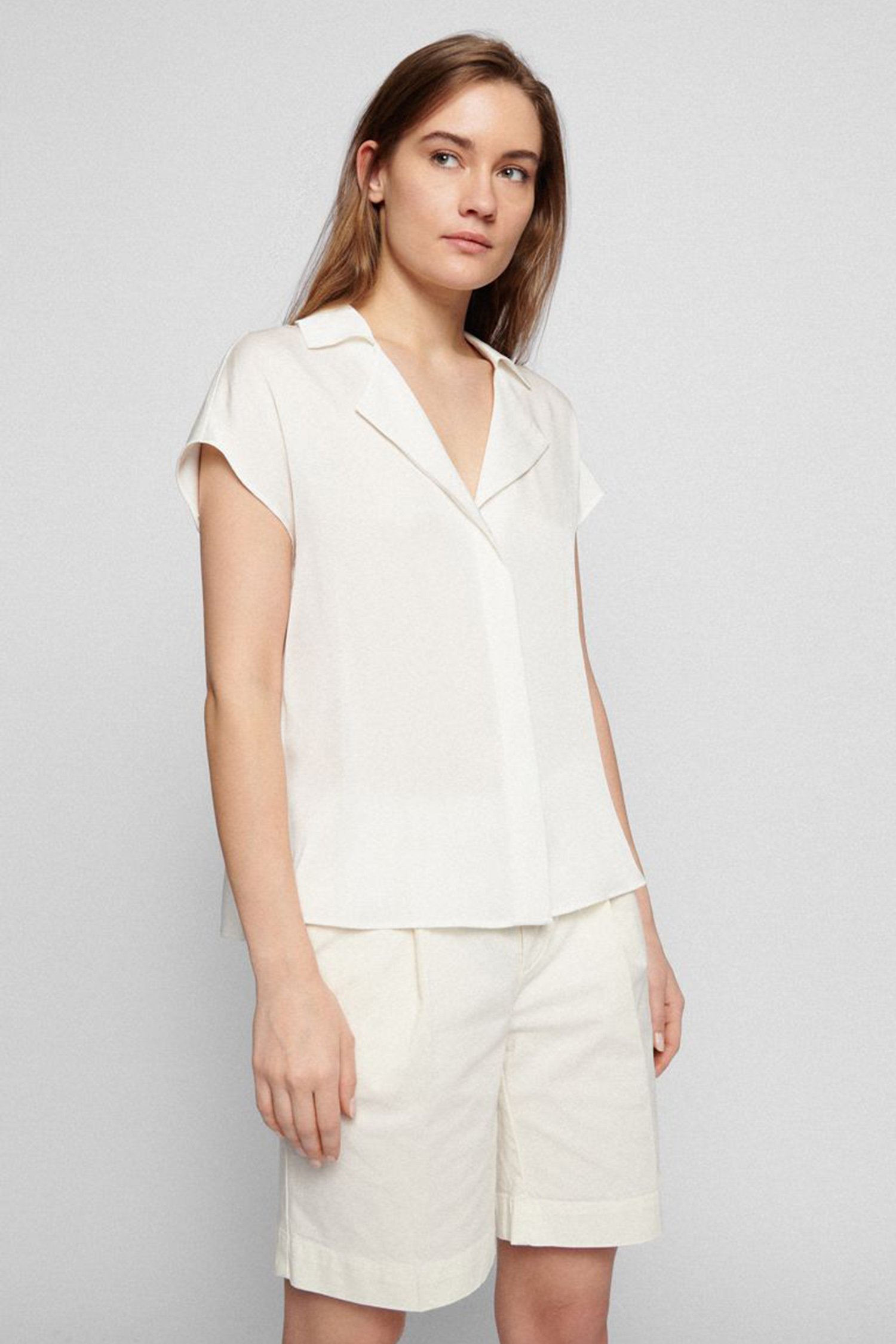 Жіноча біла шовкова блуза 1
