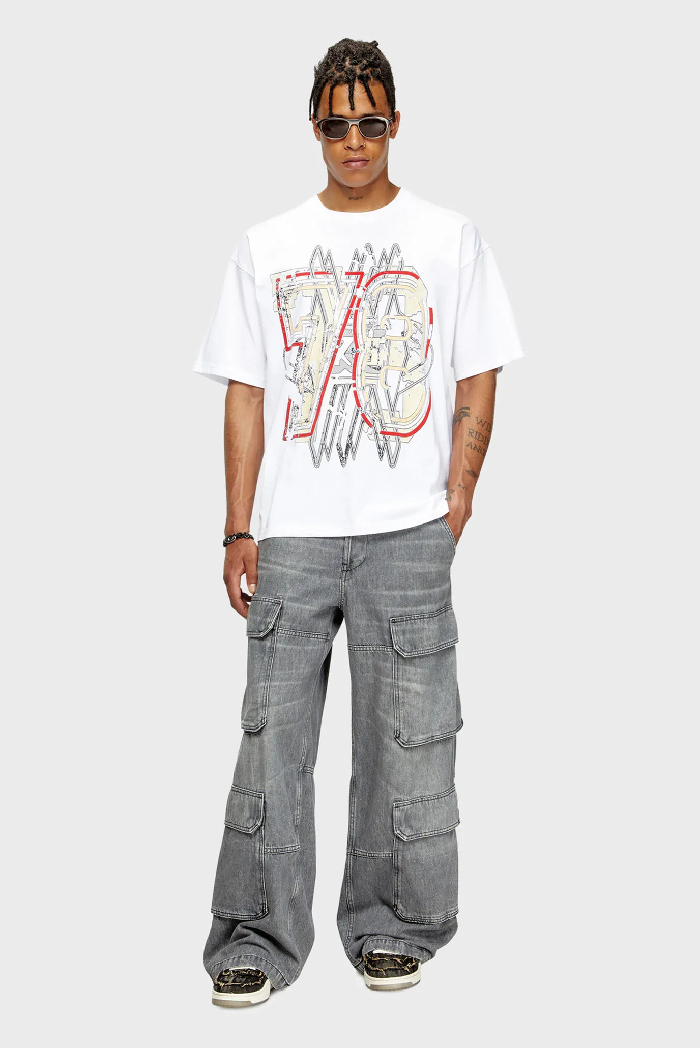 Мужская белая футболка T-BOXT-T8 2