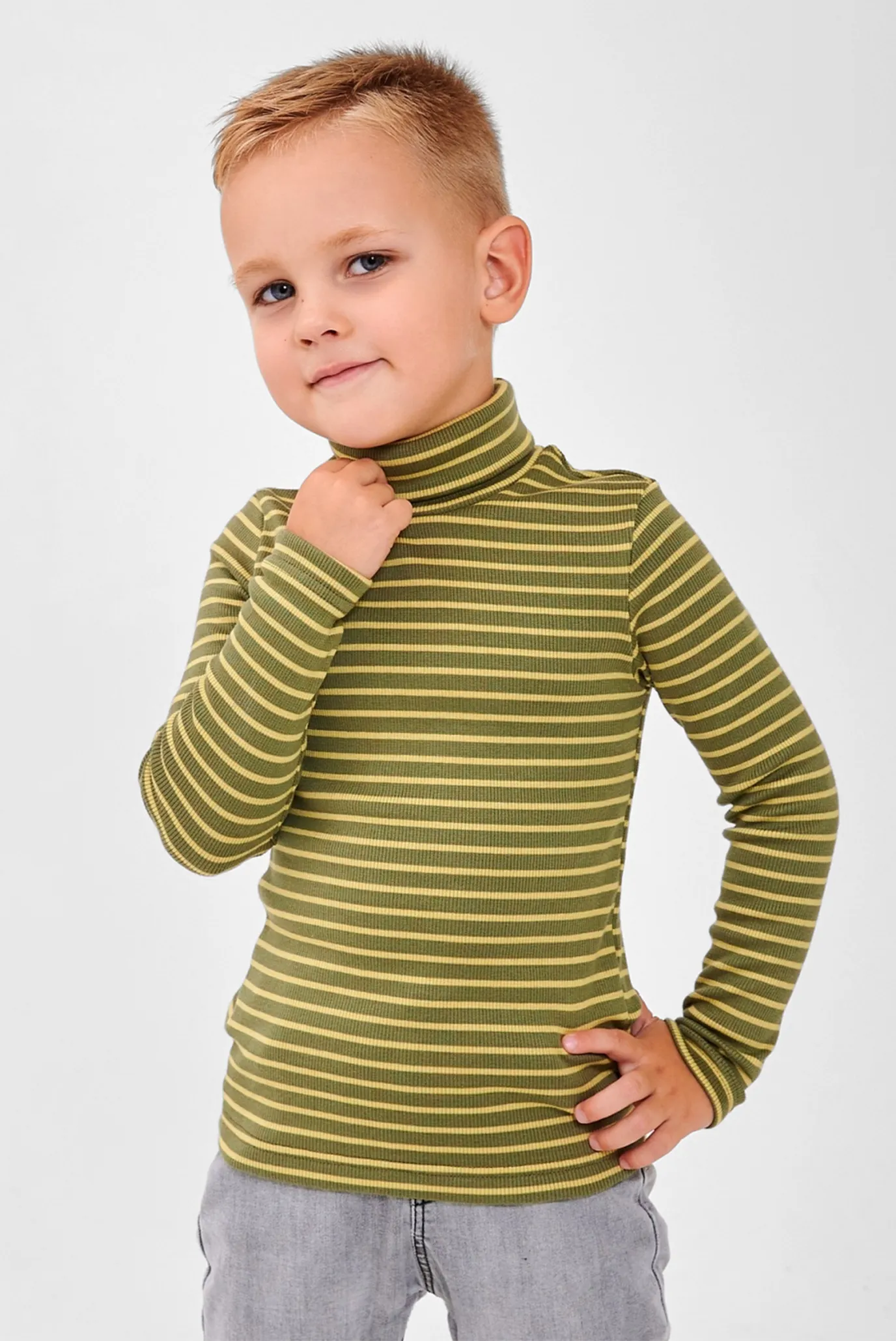 Дитячий оливковий гольф у смужку 1