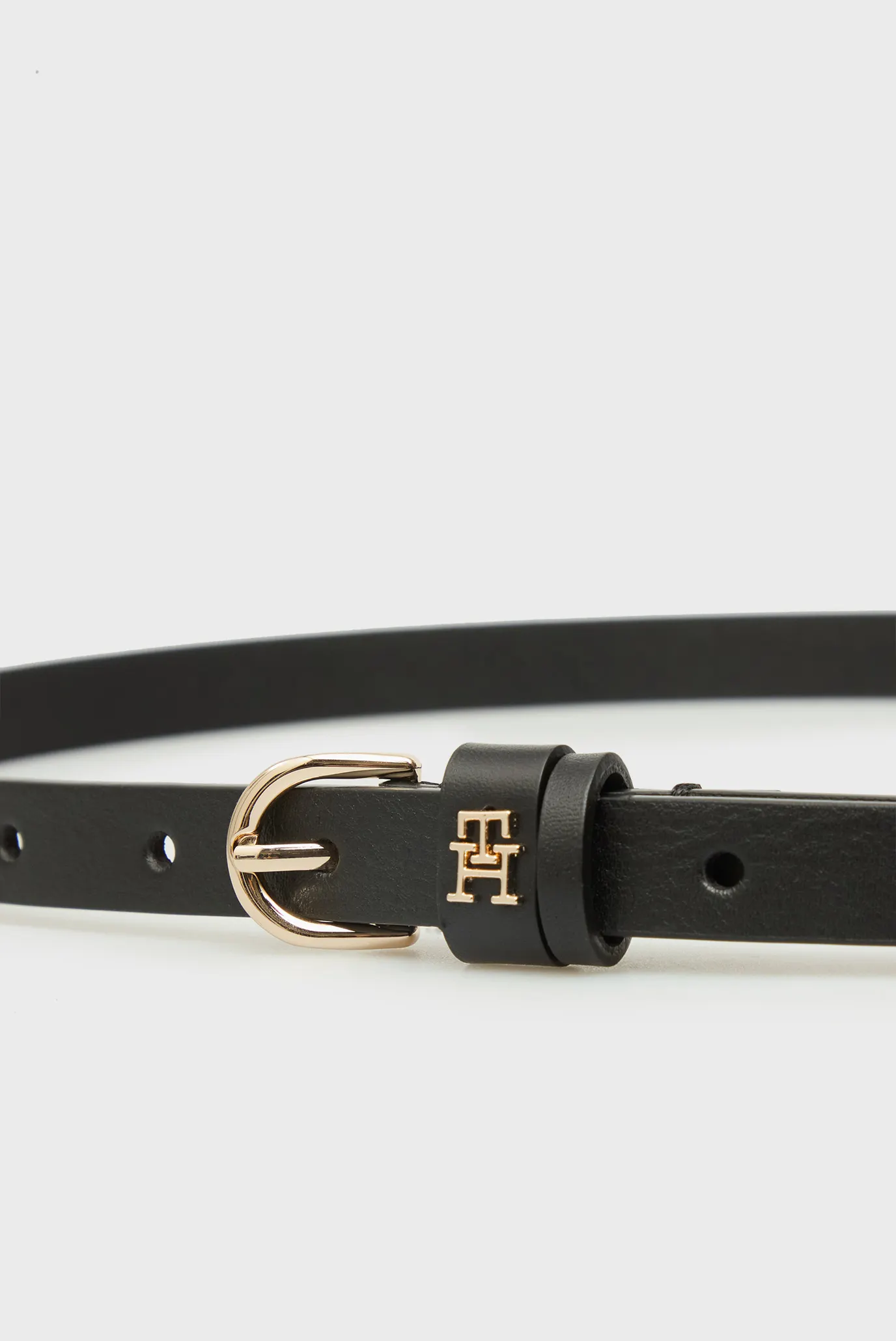 Женский черный кожаный ремень ESSENTIAL EFFORTLESS 2