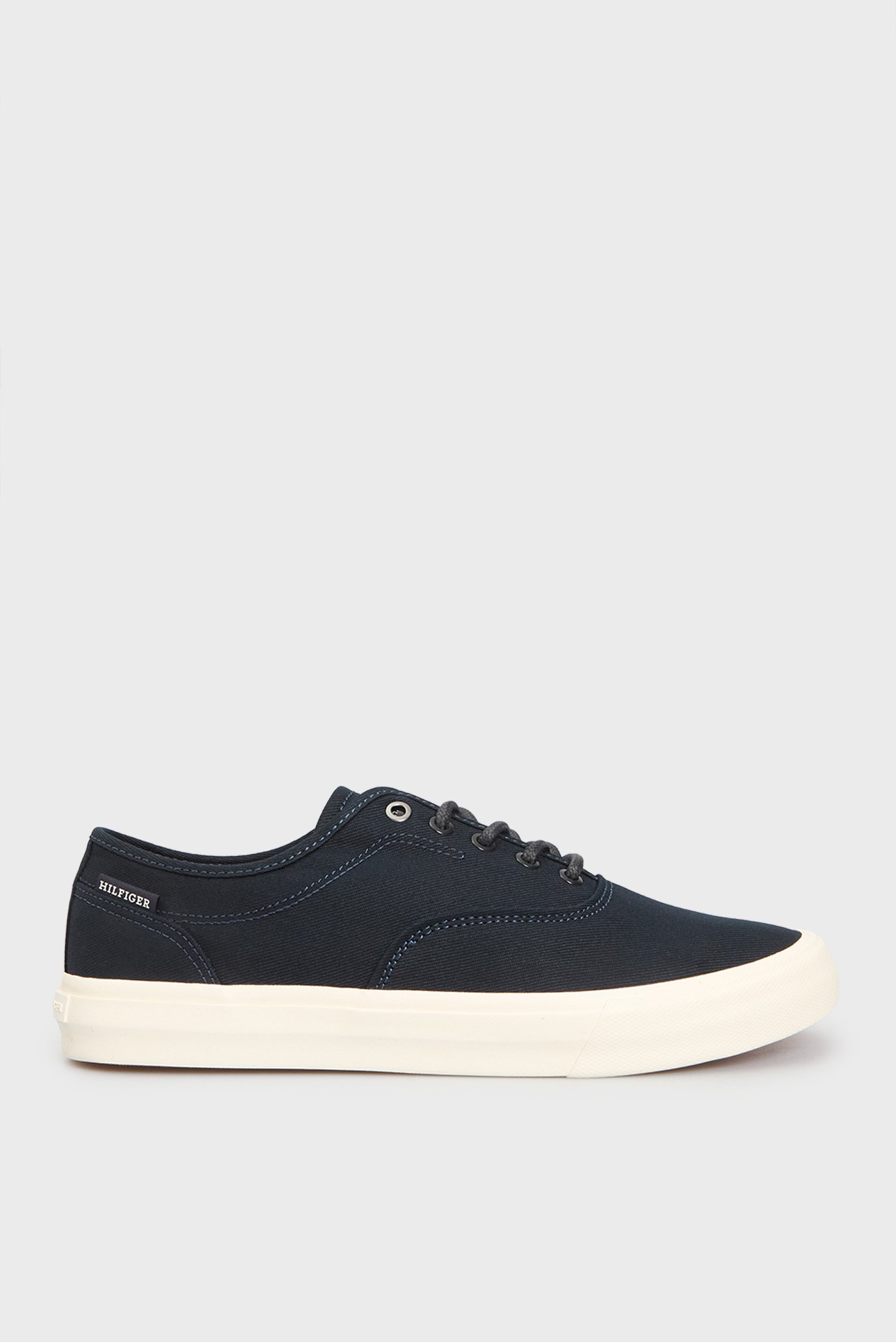 Мужские темно-синие кеды TH HI VULC LOW OXFORD TWILL Синий 41 Tommy Hilfiger FM0FM05400 Мужские темно-синие кеды TH HI VULC LOW OXFORD TWILL Синий 41 Tommy Hilfiger FM0FM05400