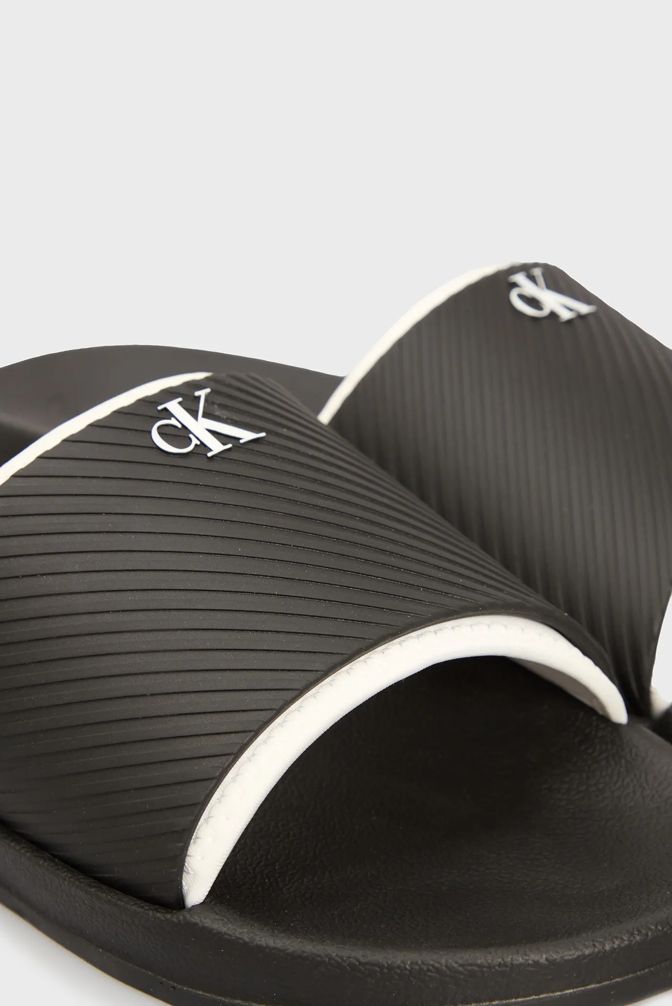 Мужские черные слайдеры 2