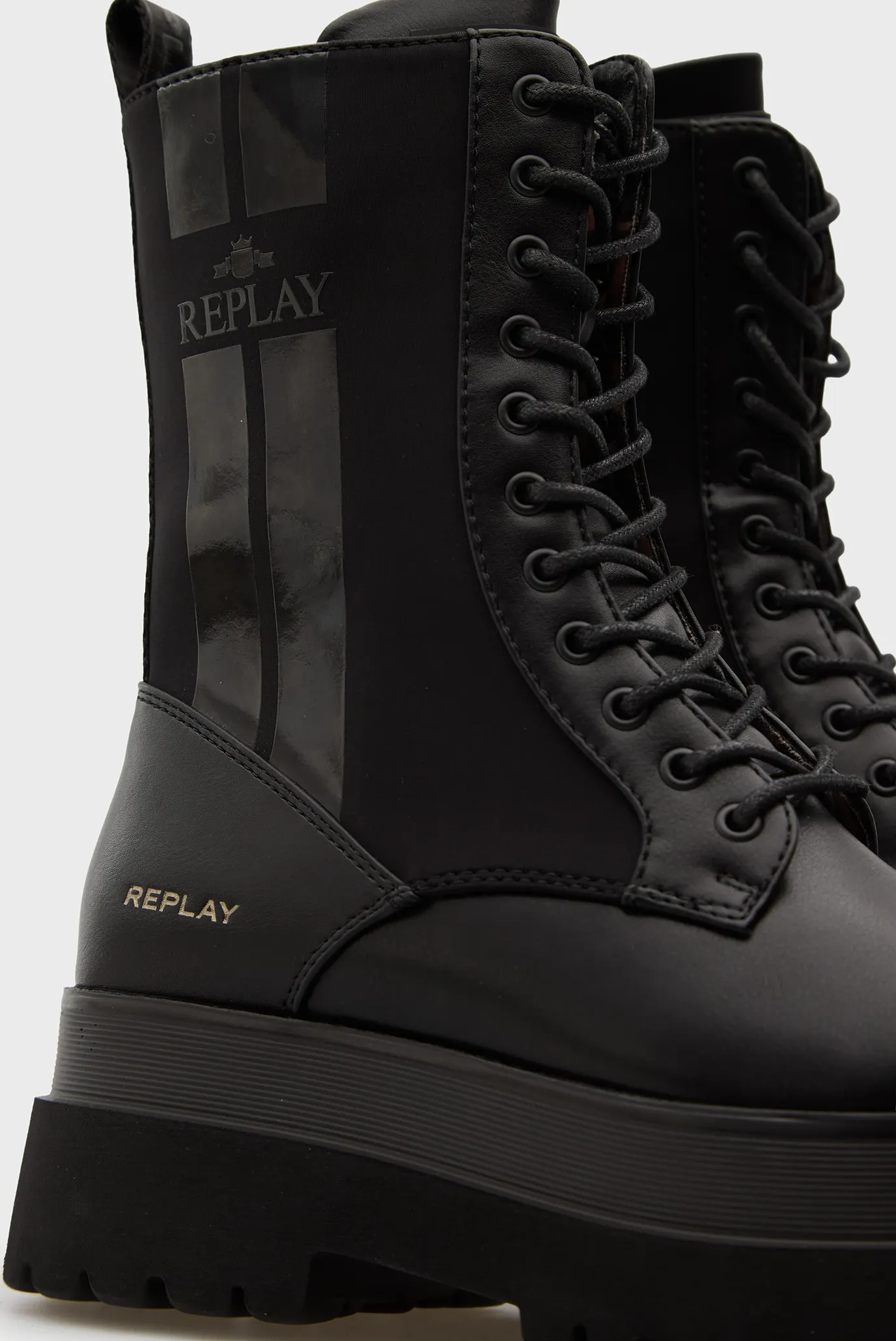 Жіночі чорні черевики 2