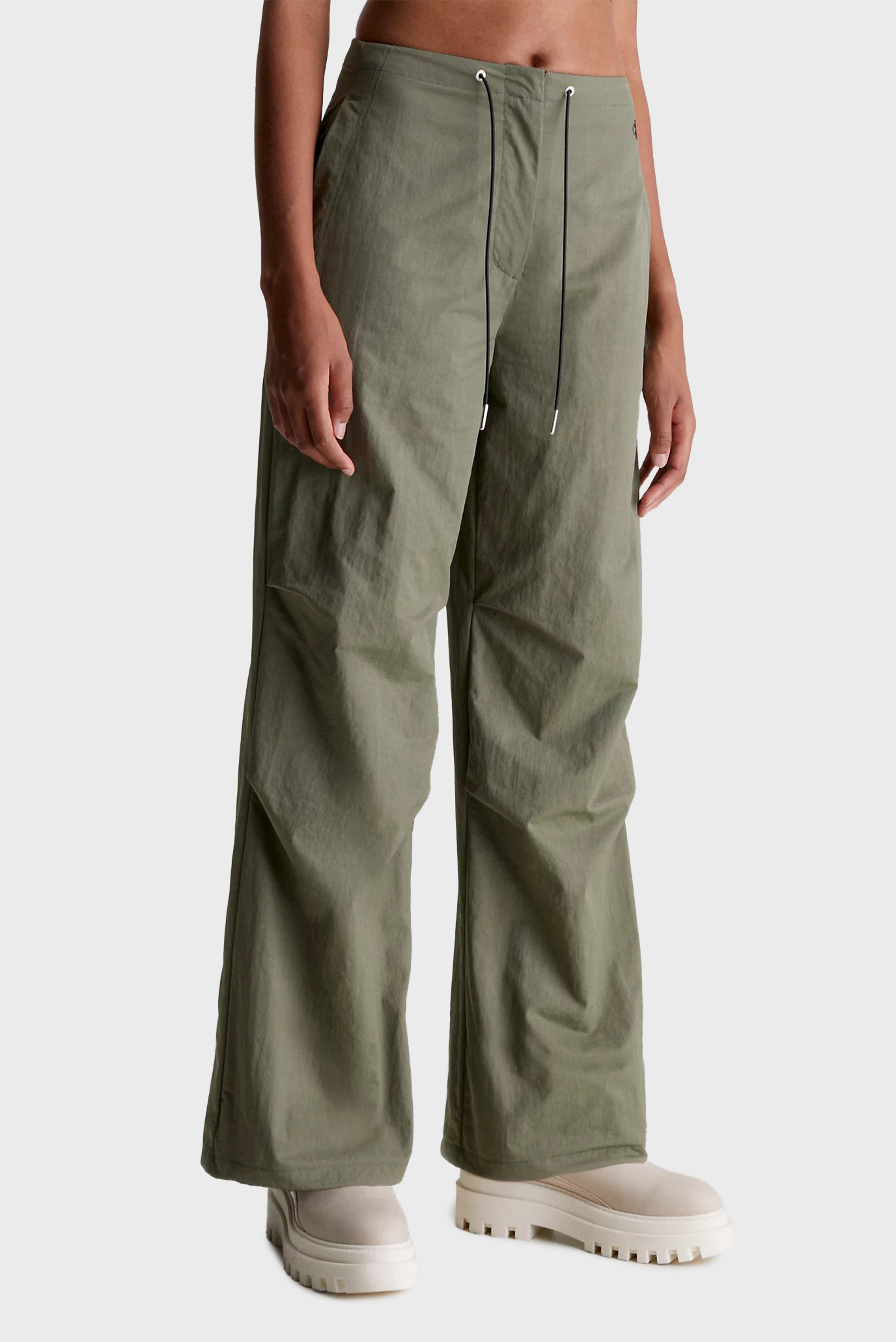 Женские зеленые брюки PARACHUTE 1