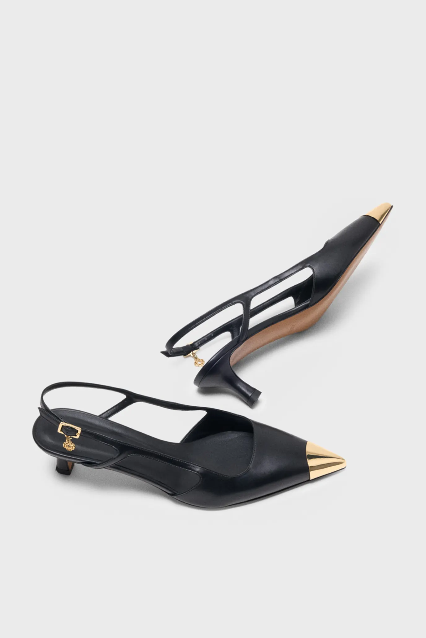 Жіночі чорні шкіряні слінгбеки 5