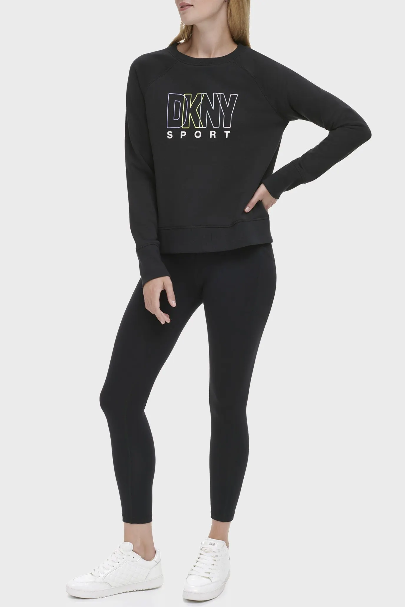 Женский черный свитшот 2