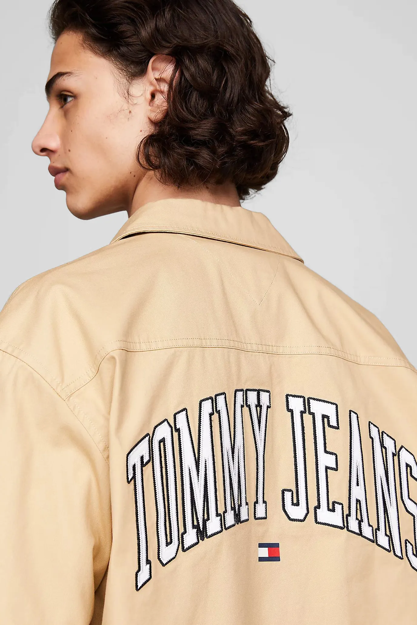 Мужская бежевая рубашка-пальто TJM VARSITY HERO OVERSHIRT Tommy 