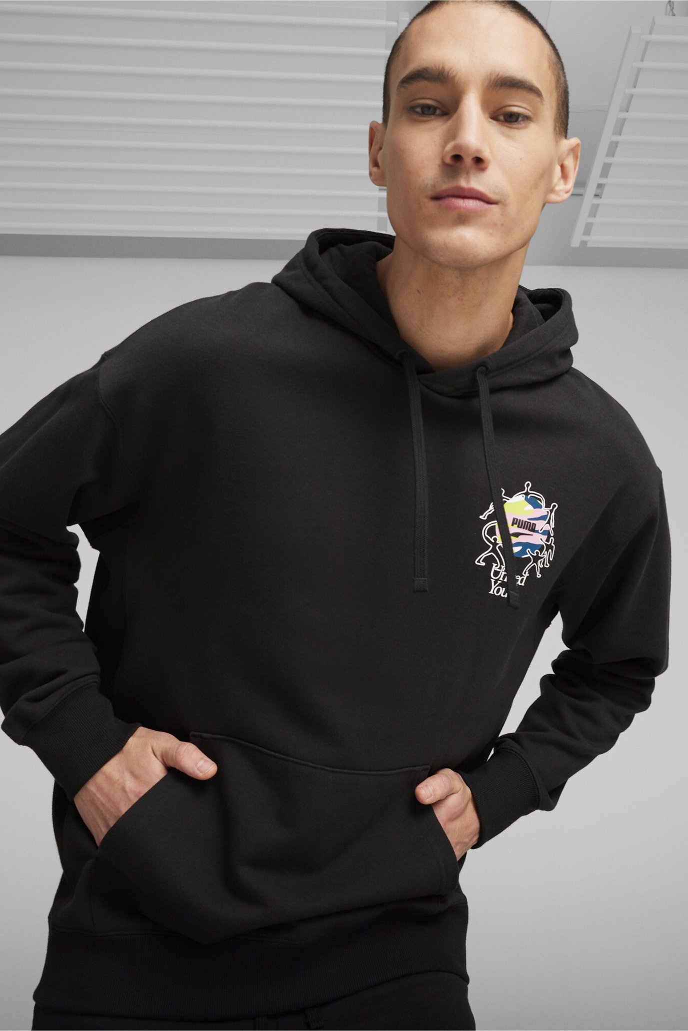 Мужское черное худи DOWNTOWN Men's Graphic Hoodie 1